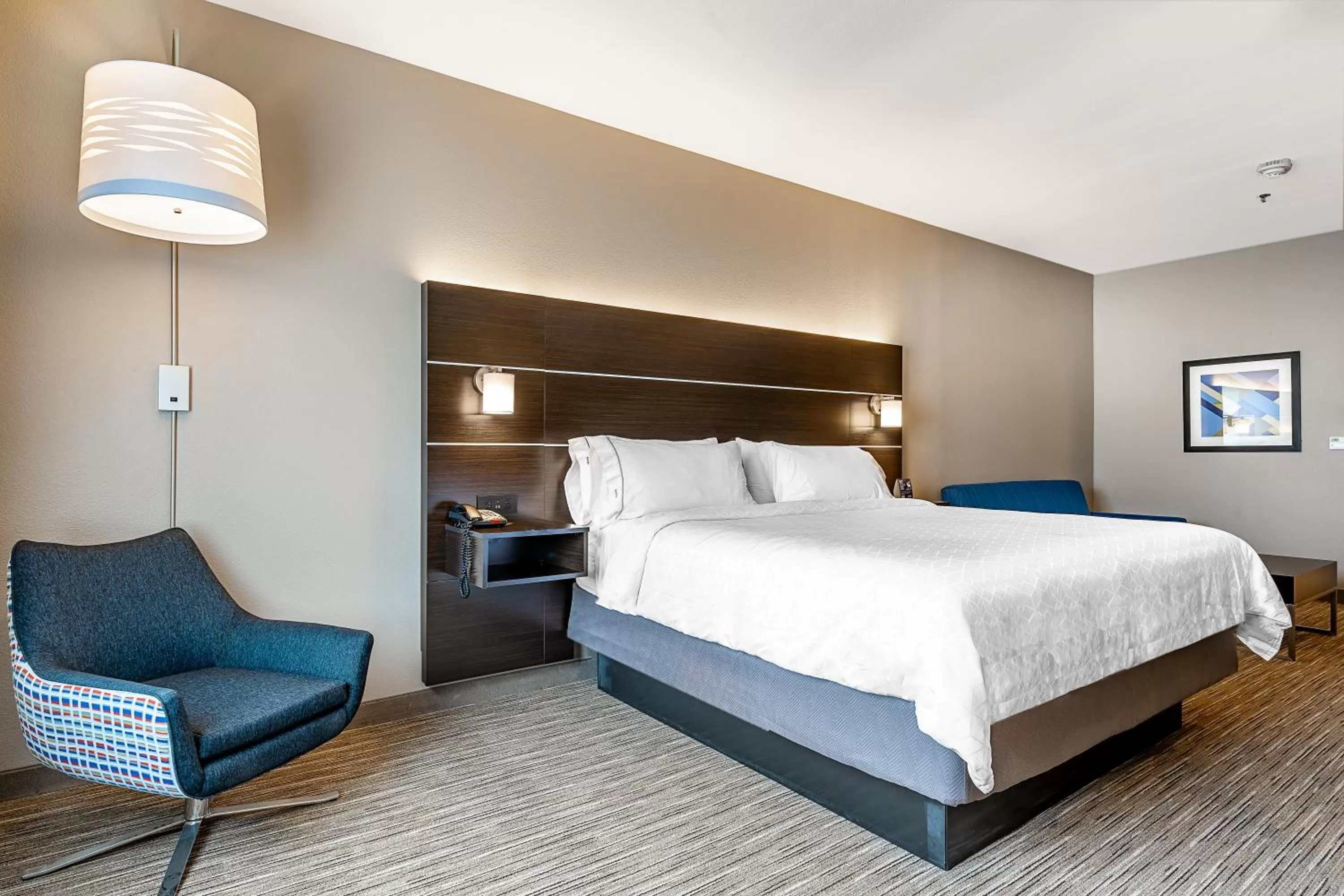Photo of the whole room, Bed in Holiday Inn Express Hotel & Suites Kilgore North by IHG