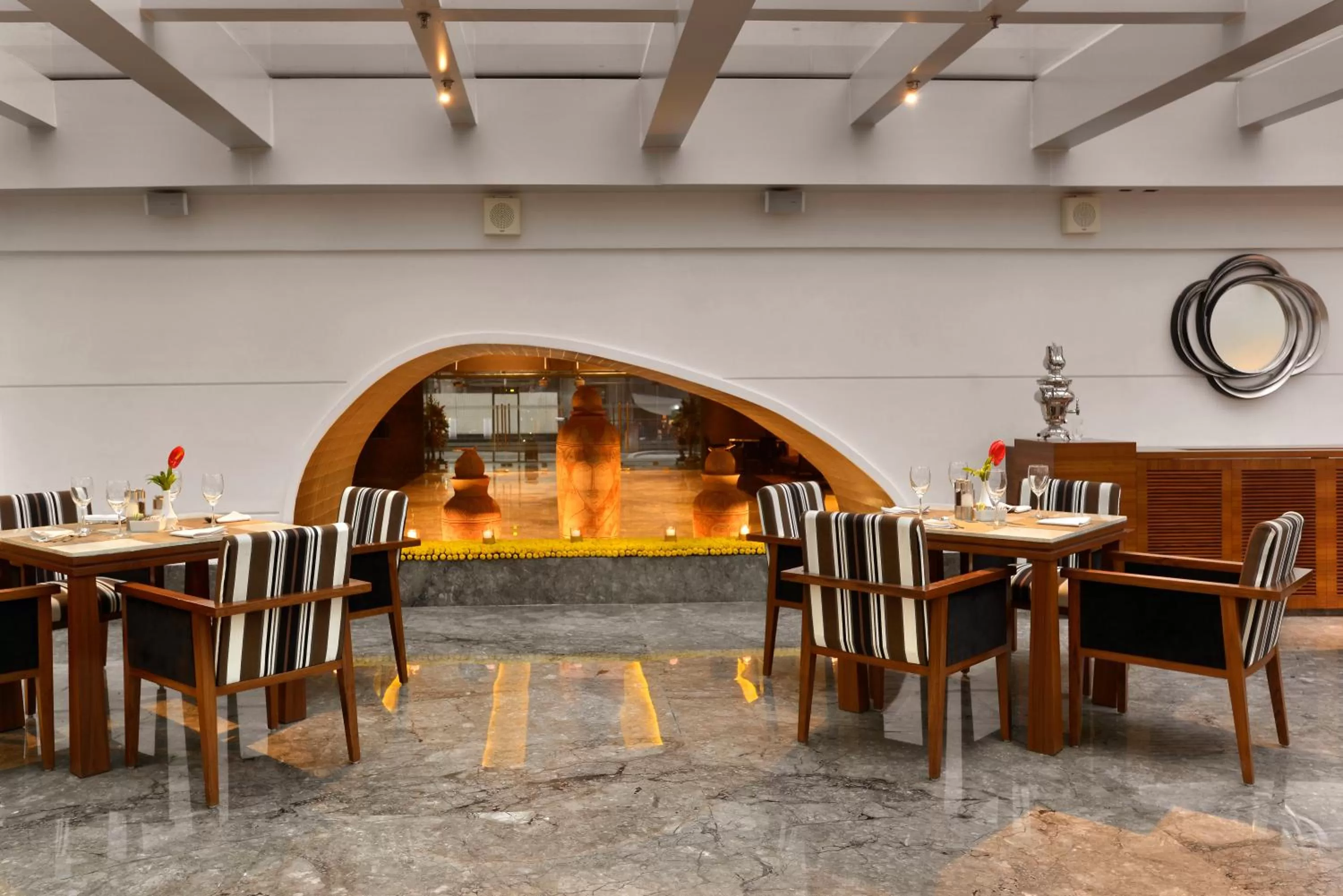 Restaurant/places to eat in The Lalit Great Eastern Kolkata