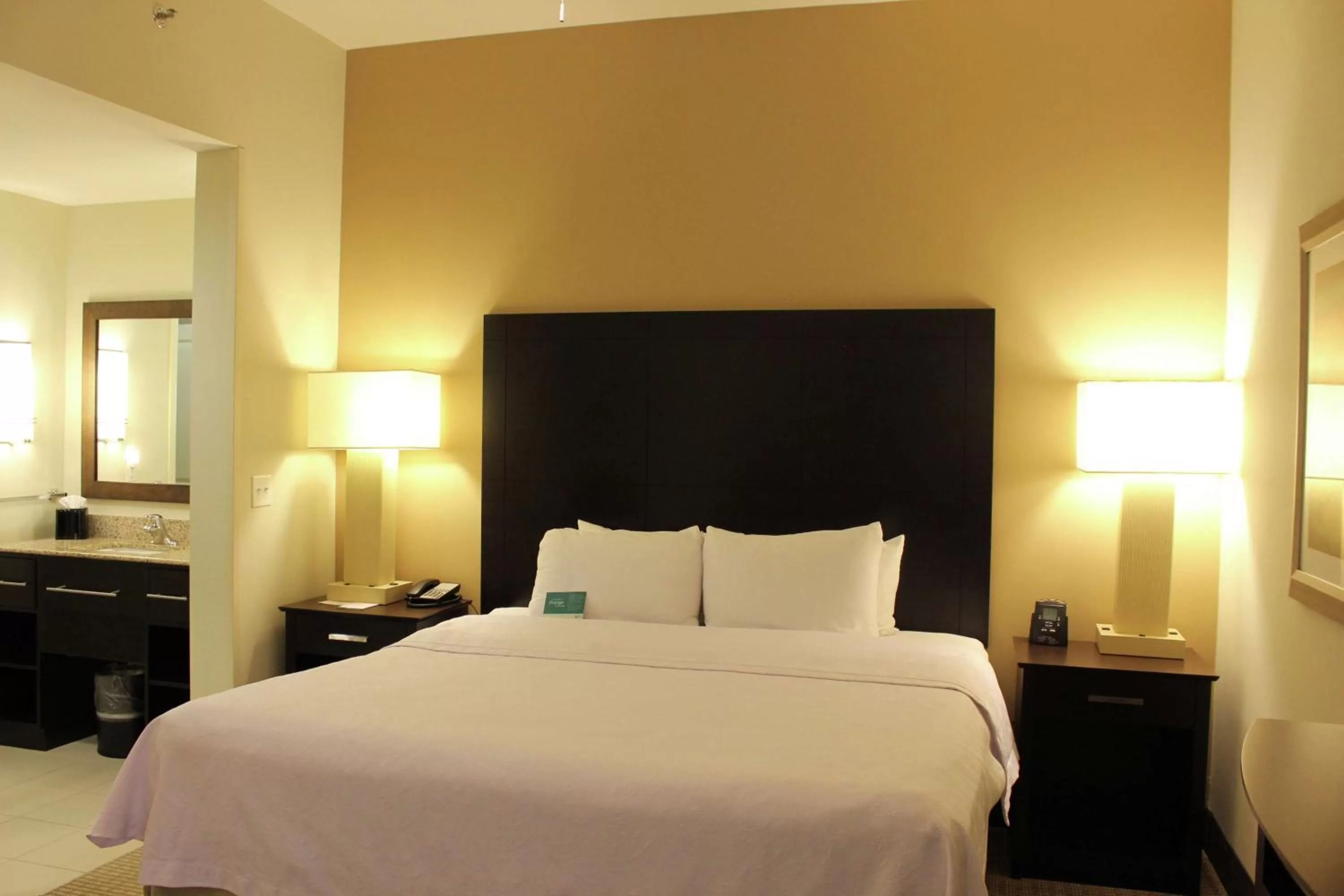 Bed in Homewood Suites by Hilton Victoria