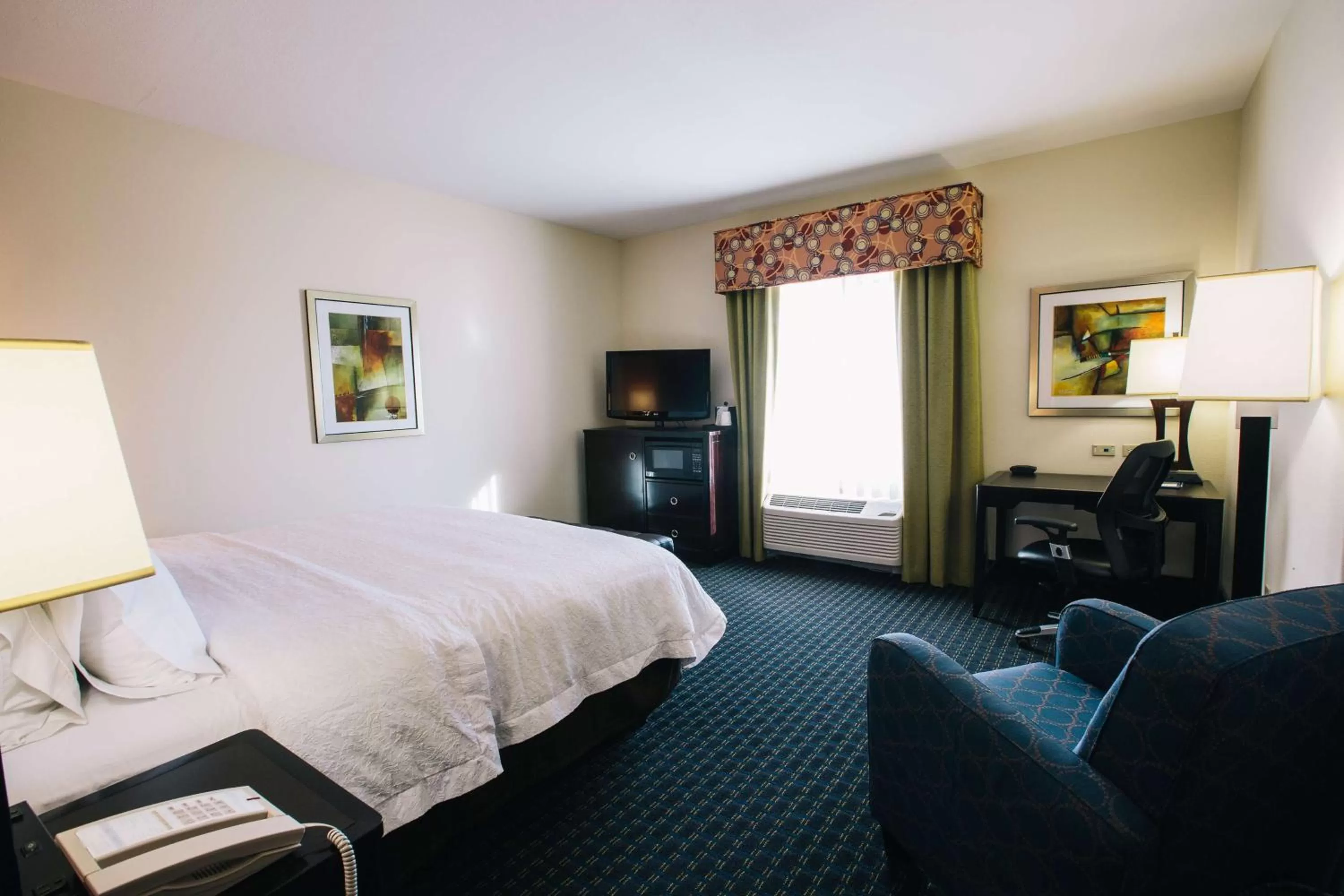 King Room - Non-Smoking in Hampton Inn & Suites Effingham