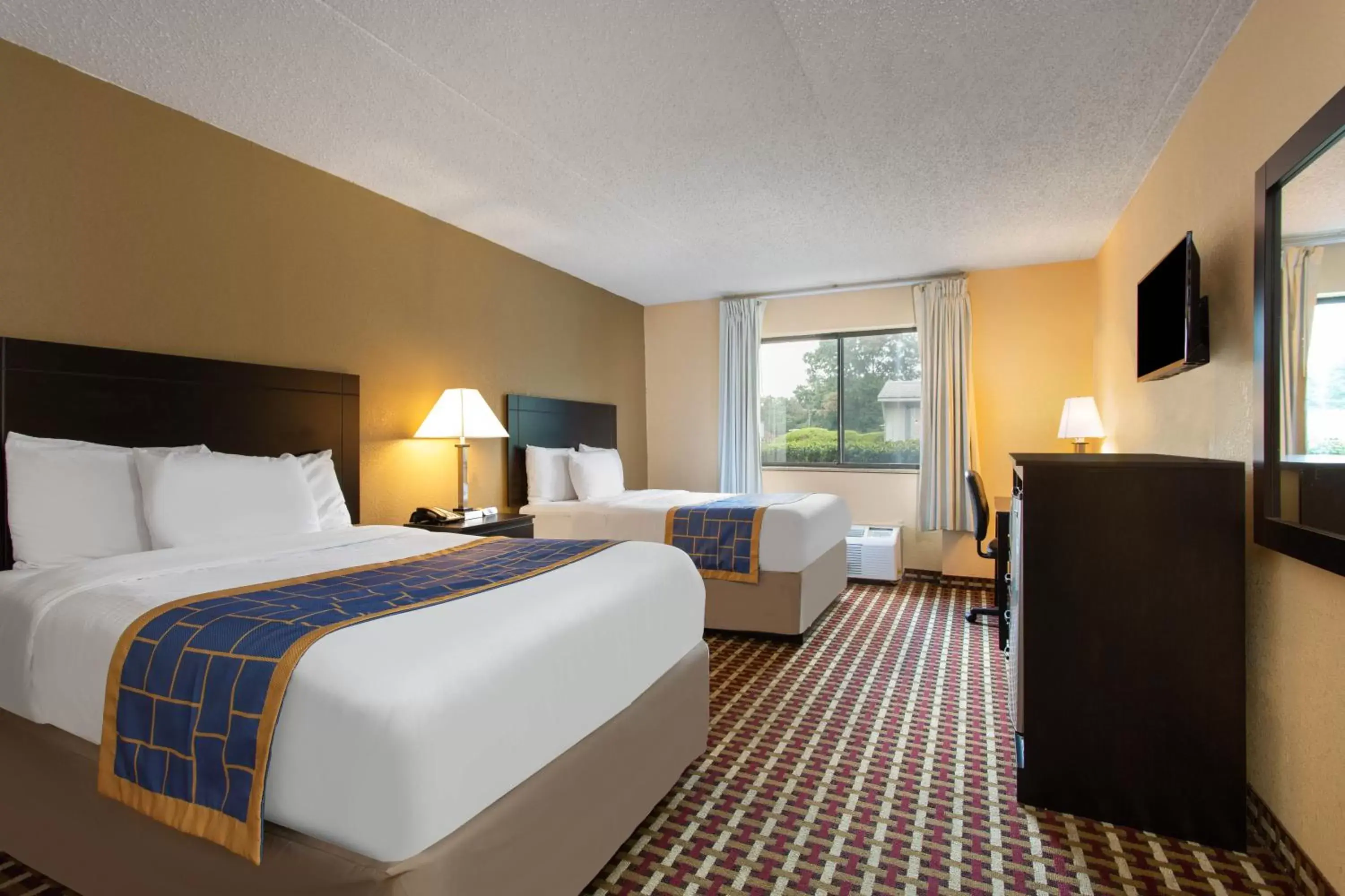 Double Room - Disability Access/Non-Smoking in Days Inn by Wyndham Hillsborough Double Room - Disability Access/Non-Smoking in Days Inn by Wyndham Hillsborough