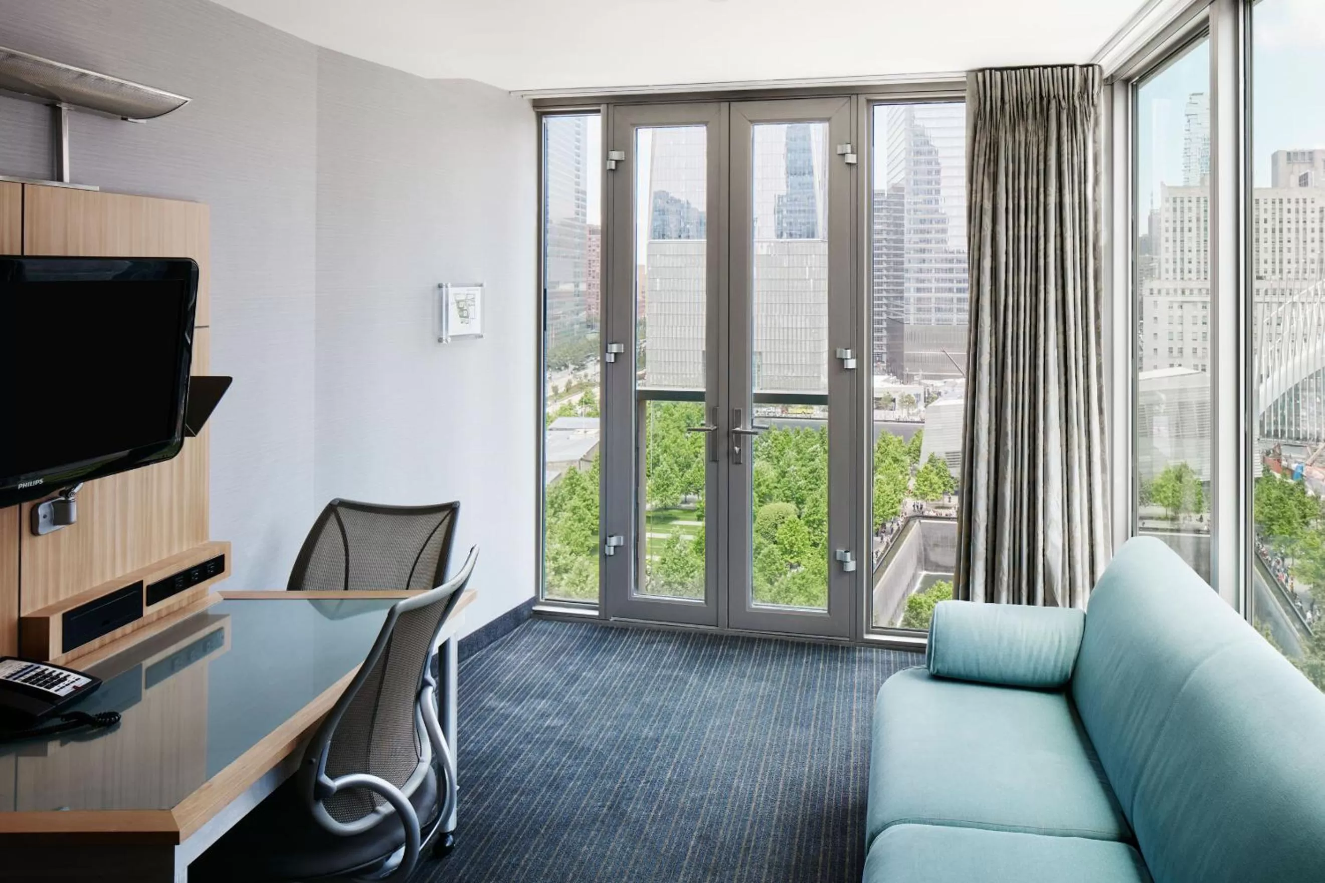 Living room in World Center Hotel