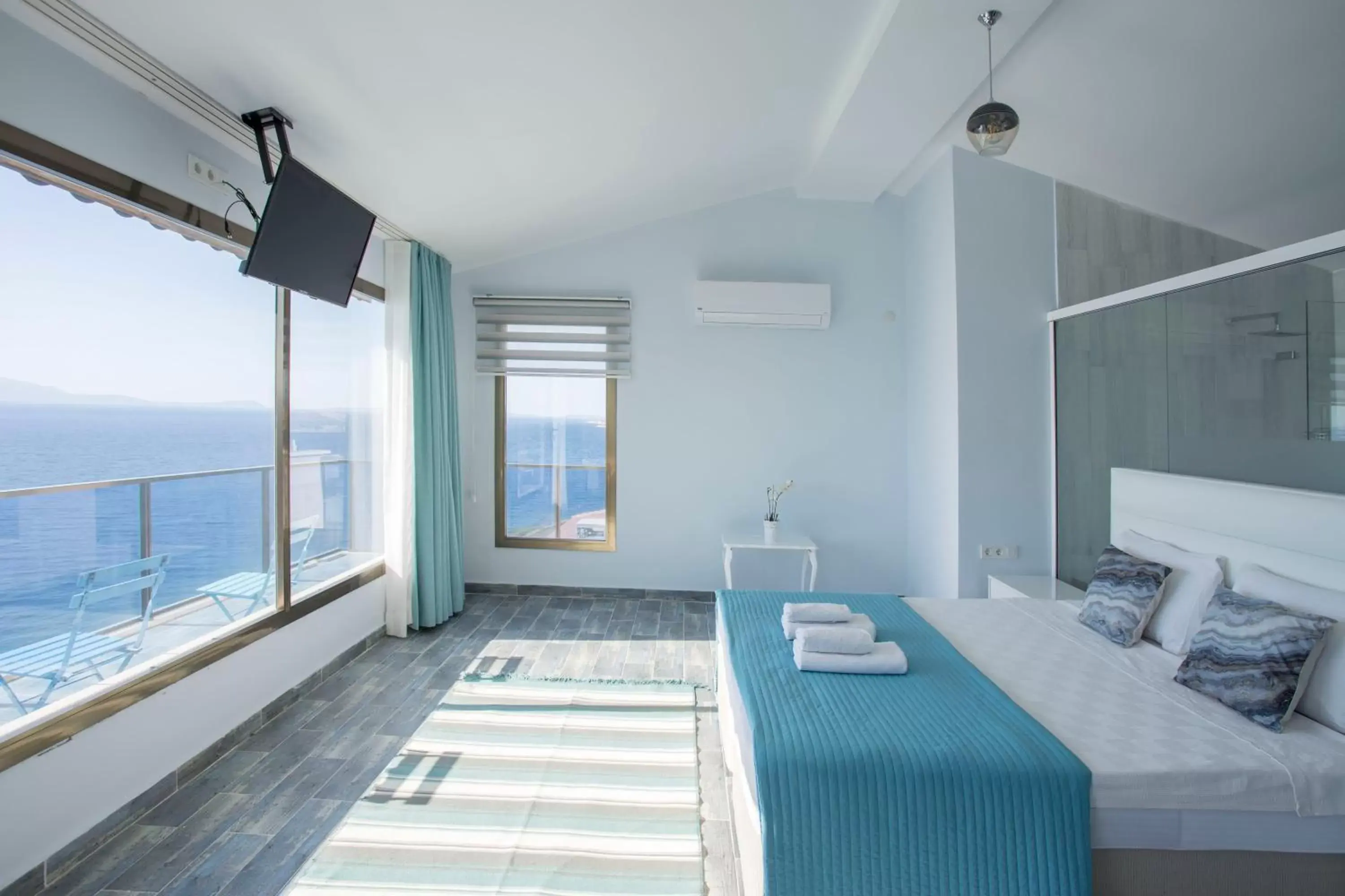 King Room with Sea View in Fener Hotel Café & Kahvalti King Room with Sea View in Fener Hotel Café & Kahvalti