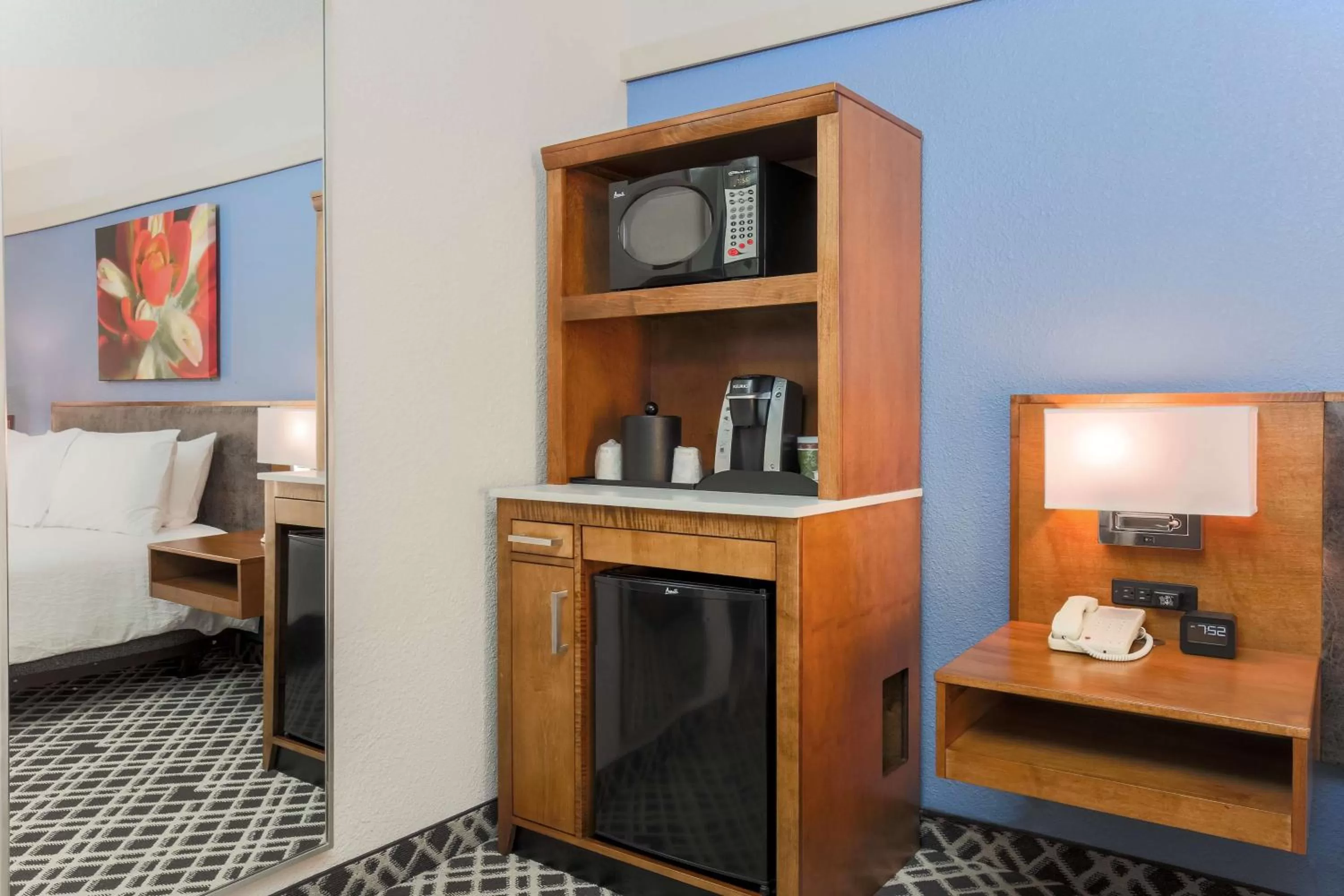 Bed in Hilton Garden Inn Dallas/Market Center