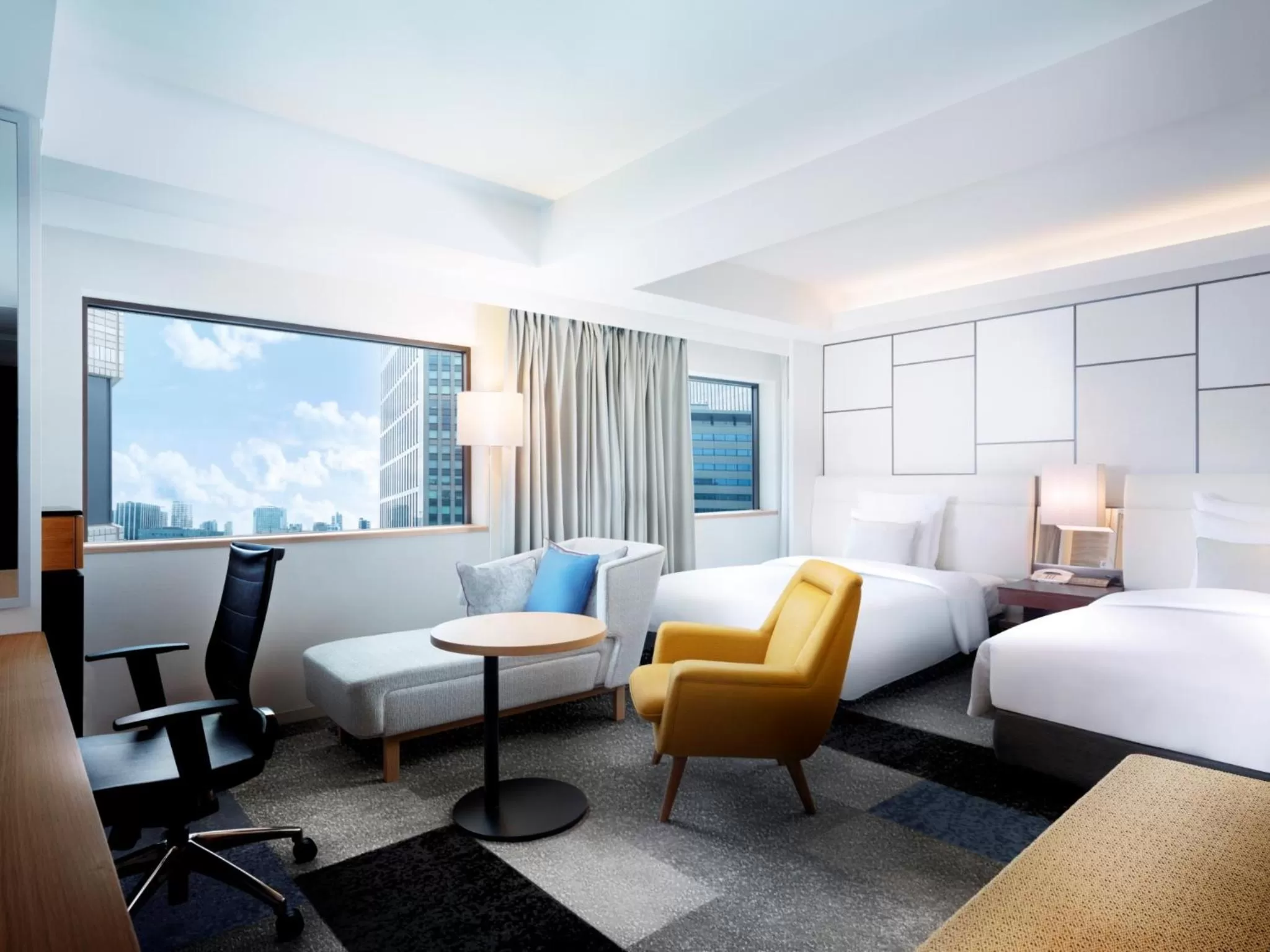 Photo of the whole room in ANA Crowne Plaza Osaka by IHG