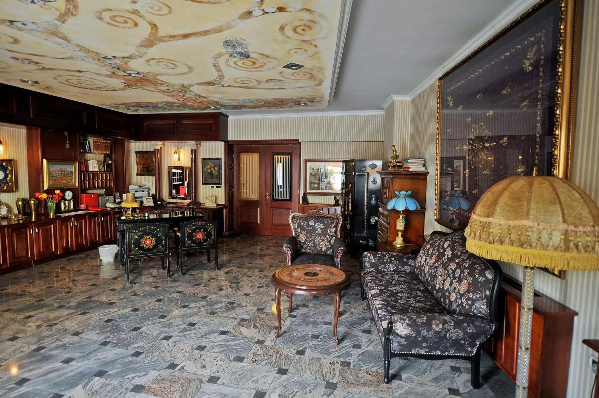 Lobby or reception, Lounge/Bar in Hotel Michele