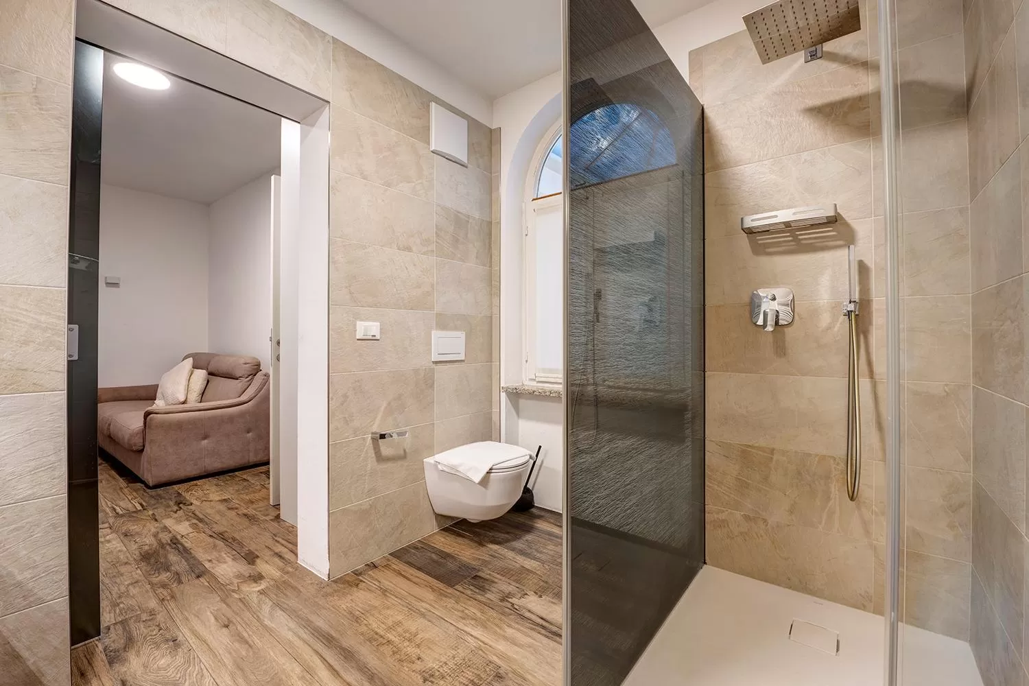 Toilet in Taste Living