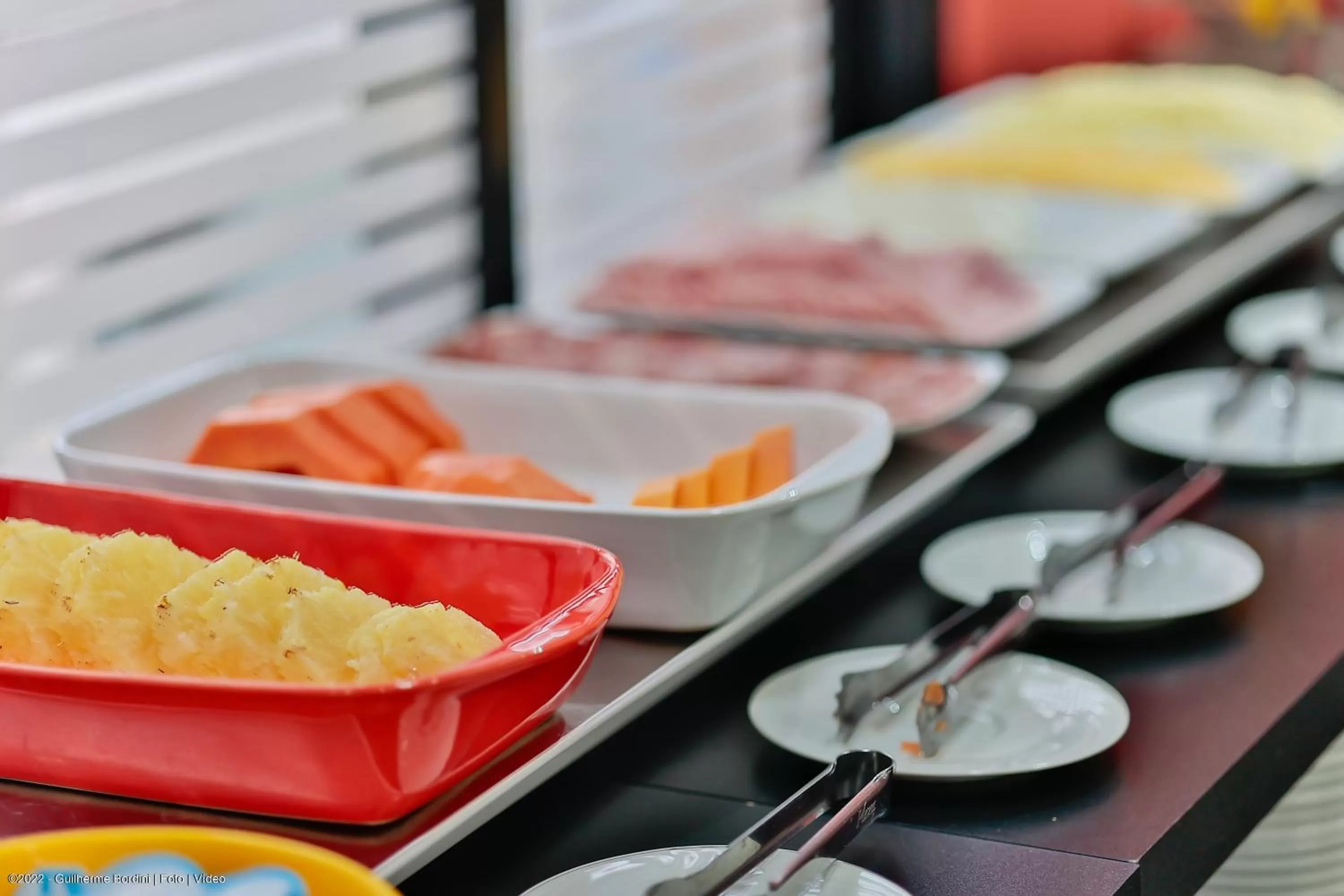 Buffet breakfast in Nobile Inn Executive Ribeirao Preto