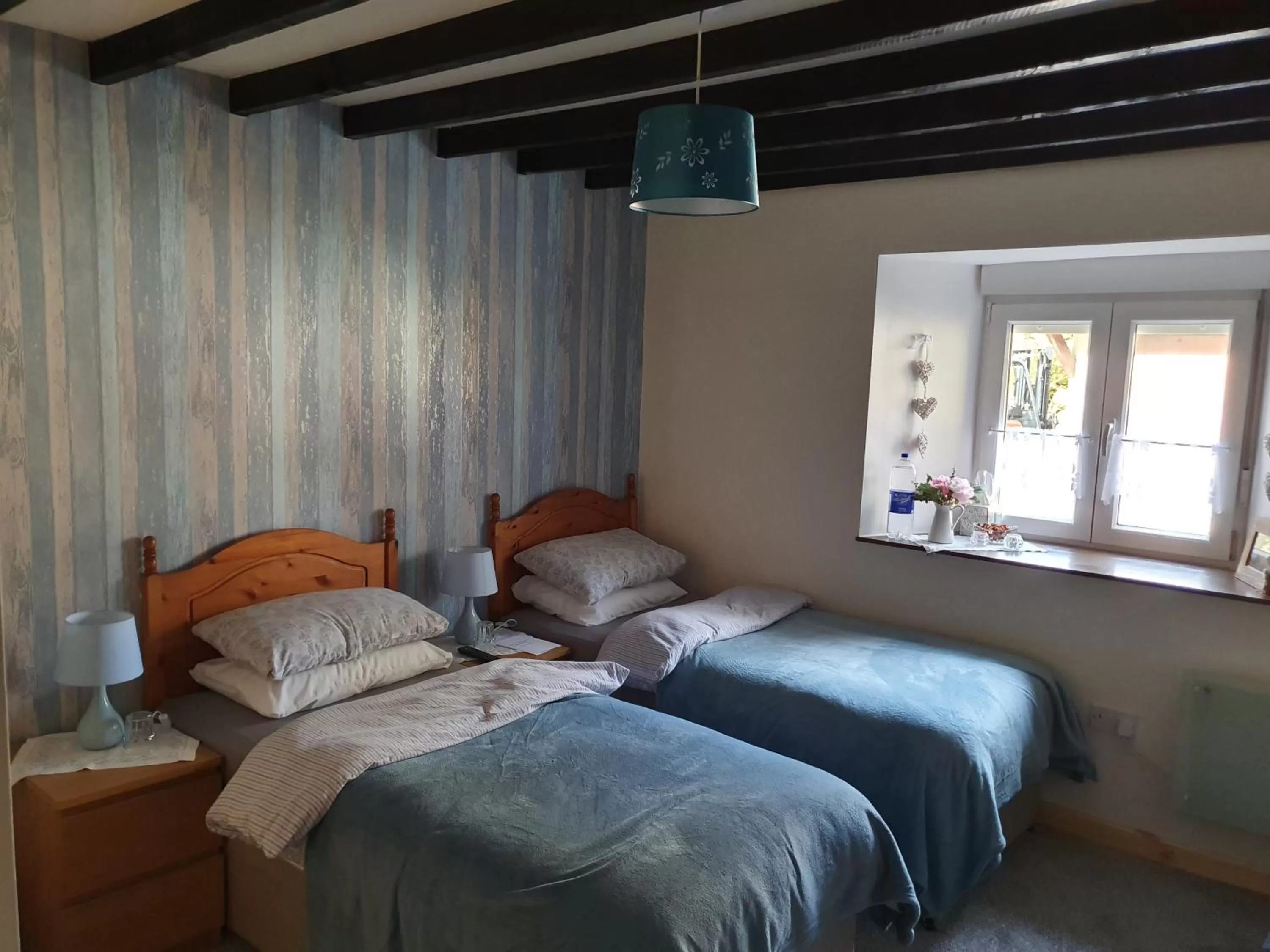 Bedroom, Bed in B&B Drum Farm