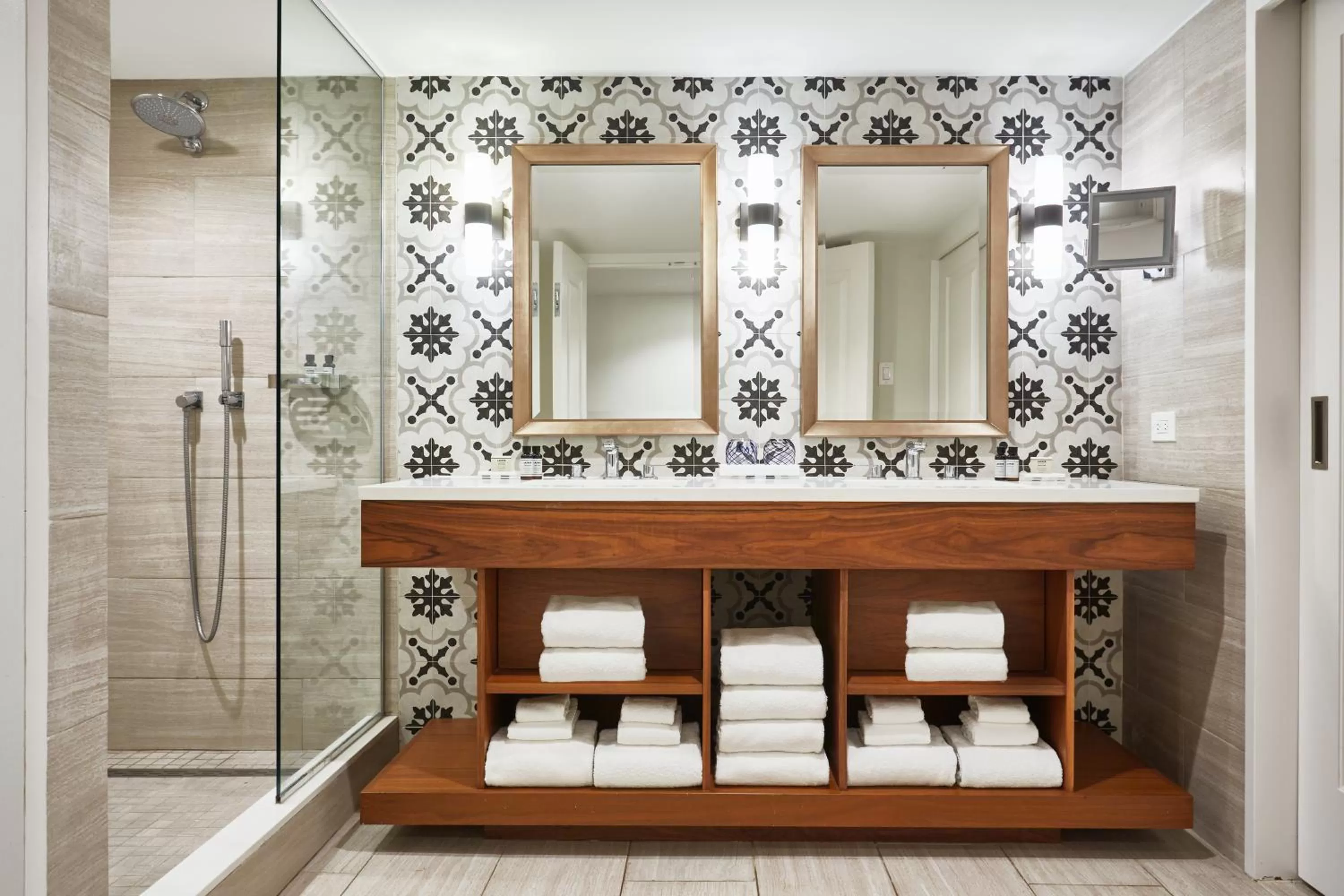 Shower in Fairmont El San Juan Hotel