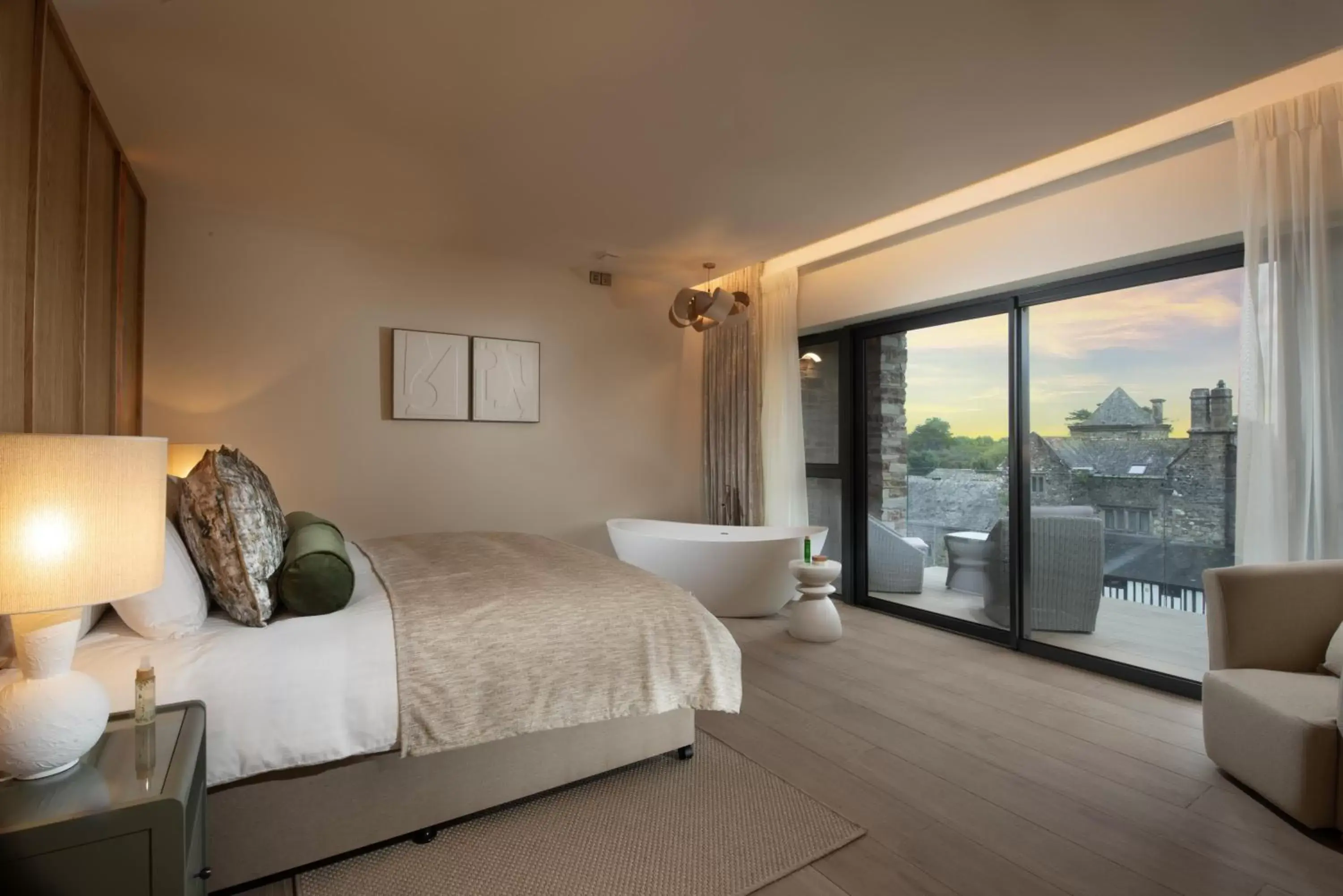 Deluxe Double Room in Boringdon Hall Hotel and Spa Deluxe Double Room in Boringdon Hall Hotel and Spa