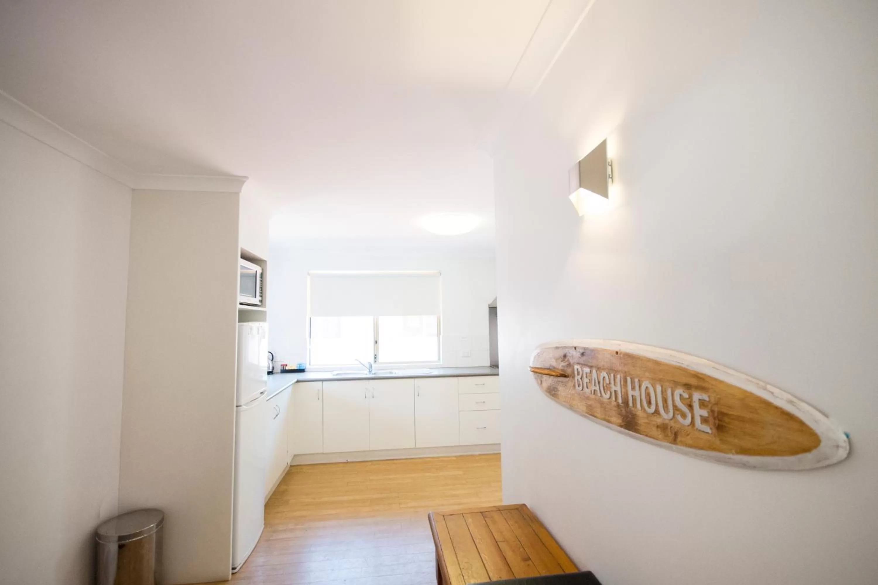 Kitchen or kitchenette, Kitchen/Kitchenette in Archipelago Apartments Esperance