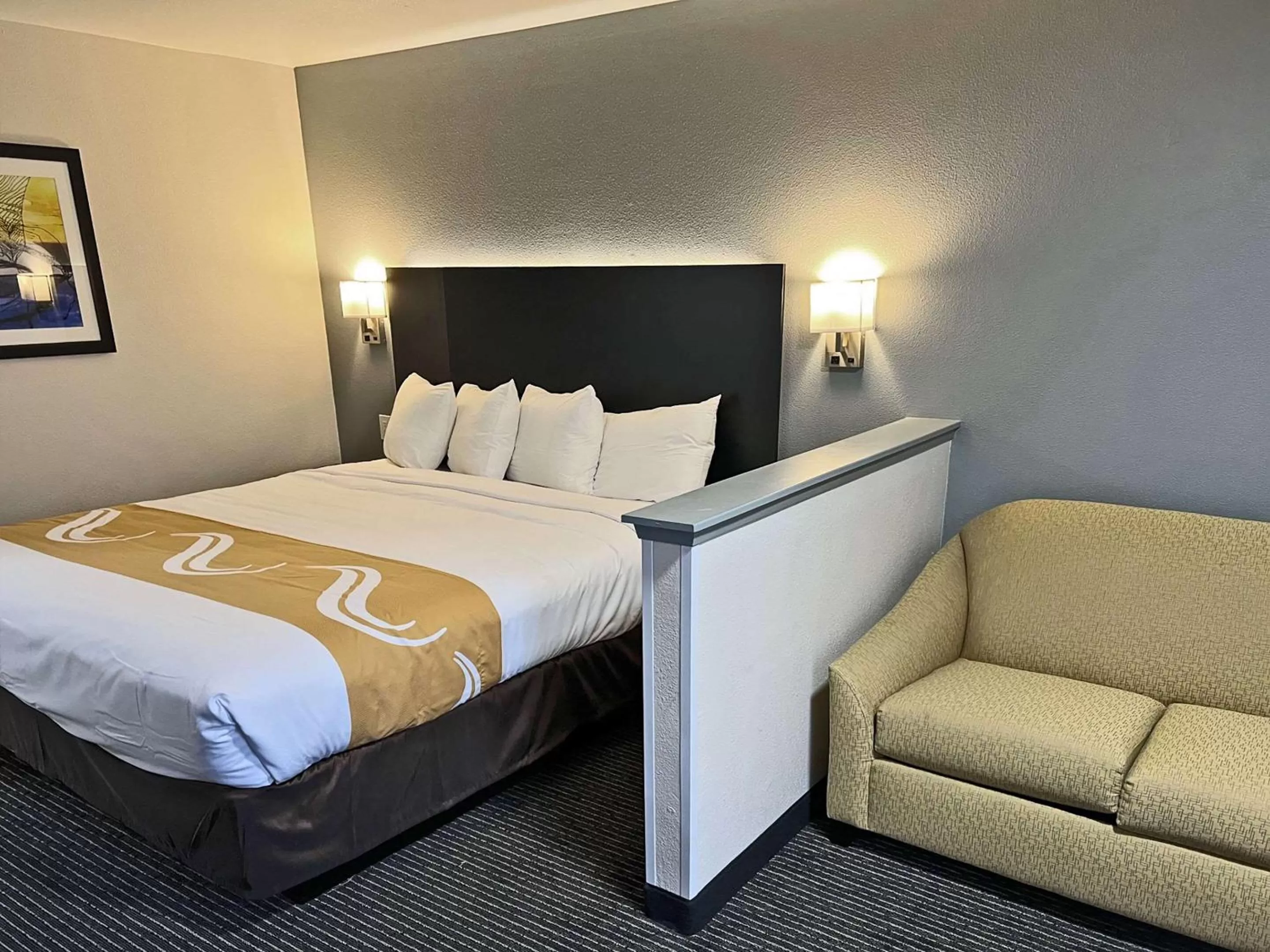 Bedroom, Bed in Quality Inn & Suites South San Jose - Morgan Hill
