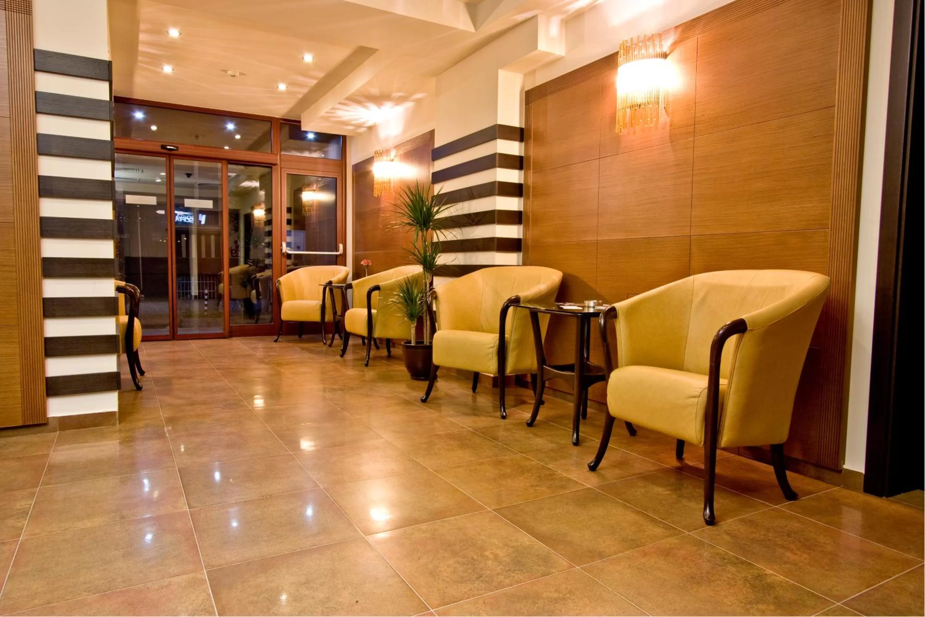 Lobby or reception in Sofia Place Hotel by HMG