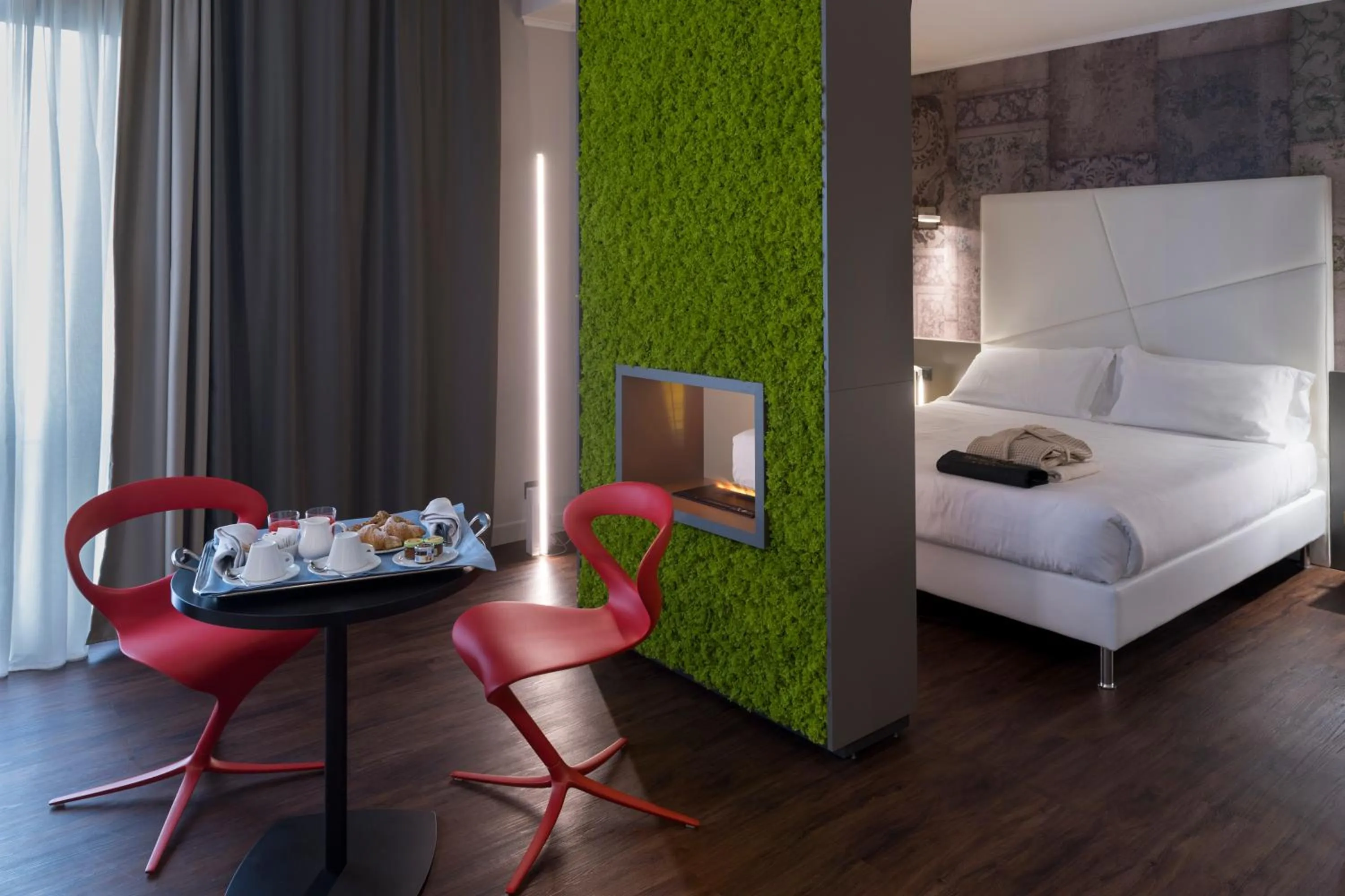 Dining area, Bed in Hotel Salus Terme - Adults Only