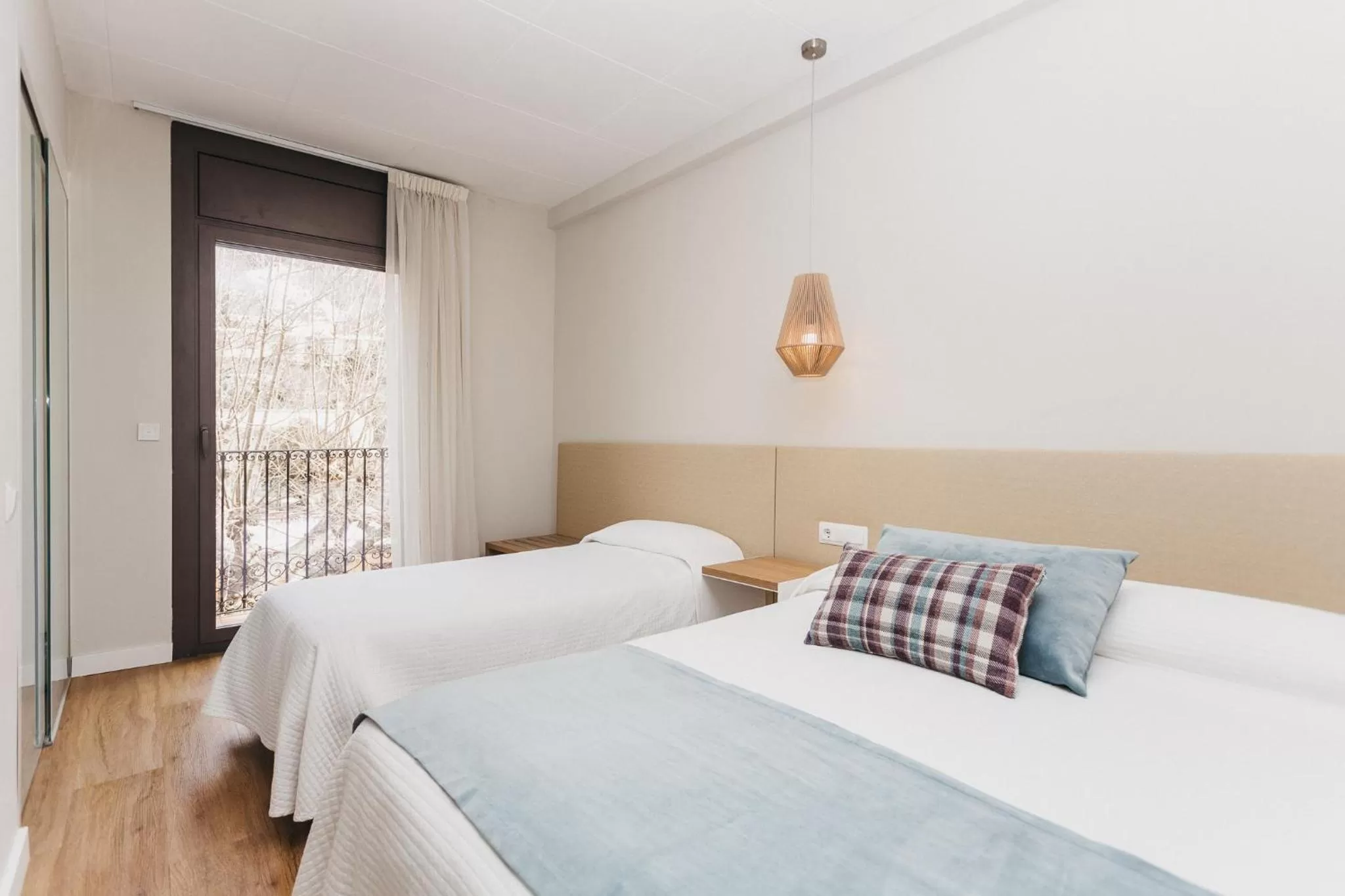 Bedroom, Bed in Hotel Catalunya Ribes de Freser