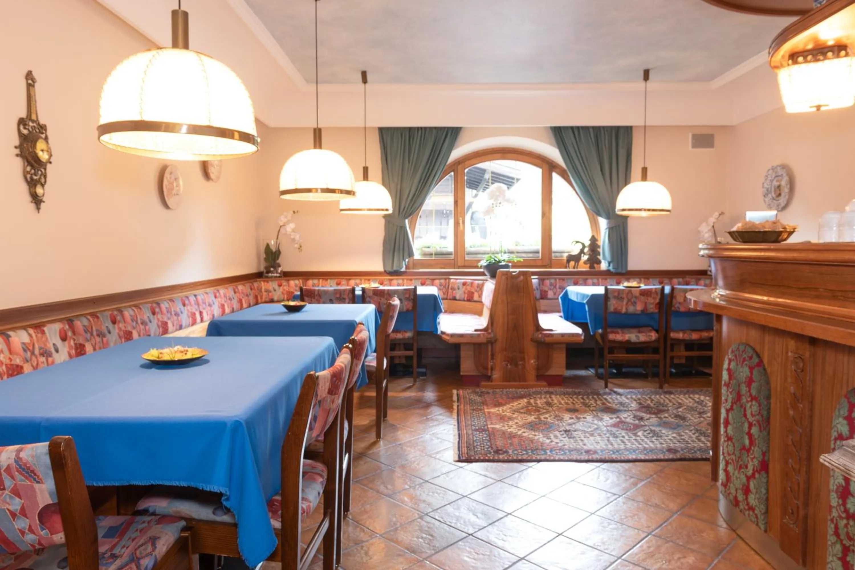 Lounge or bar in Hotel Garni Rin Da Rin