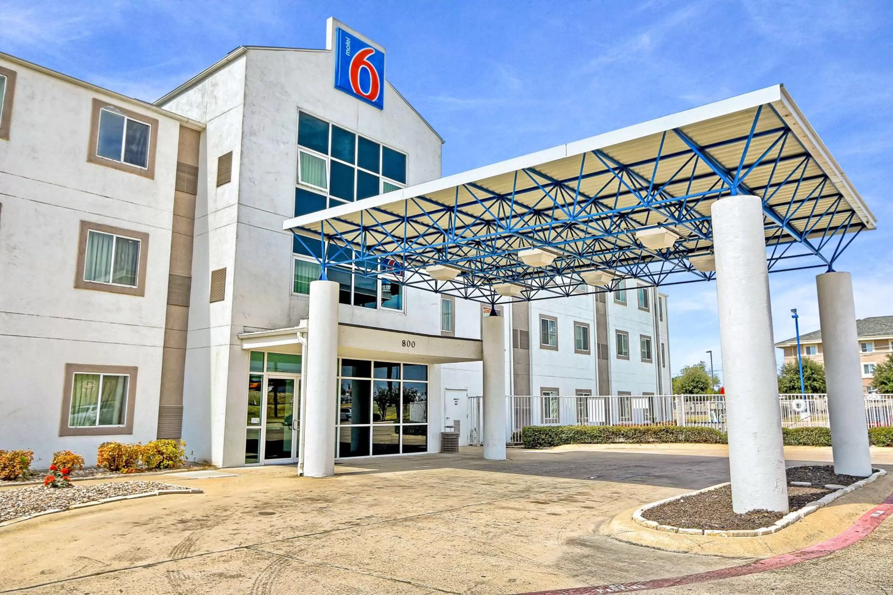 Property building in Motel 6-Killeen, TX