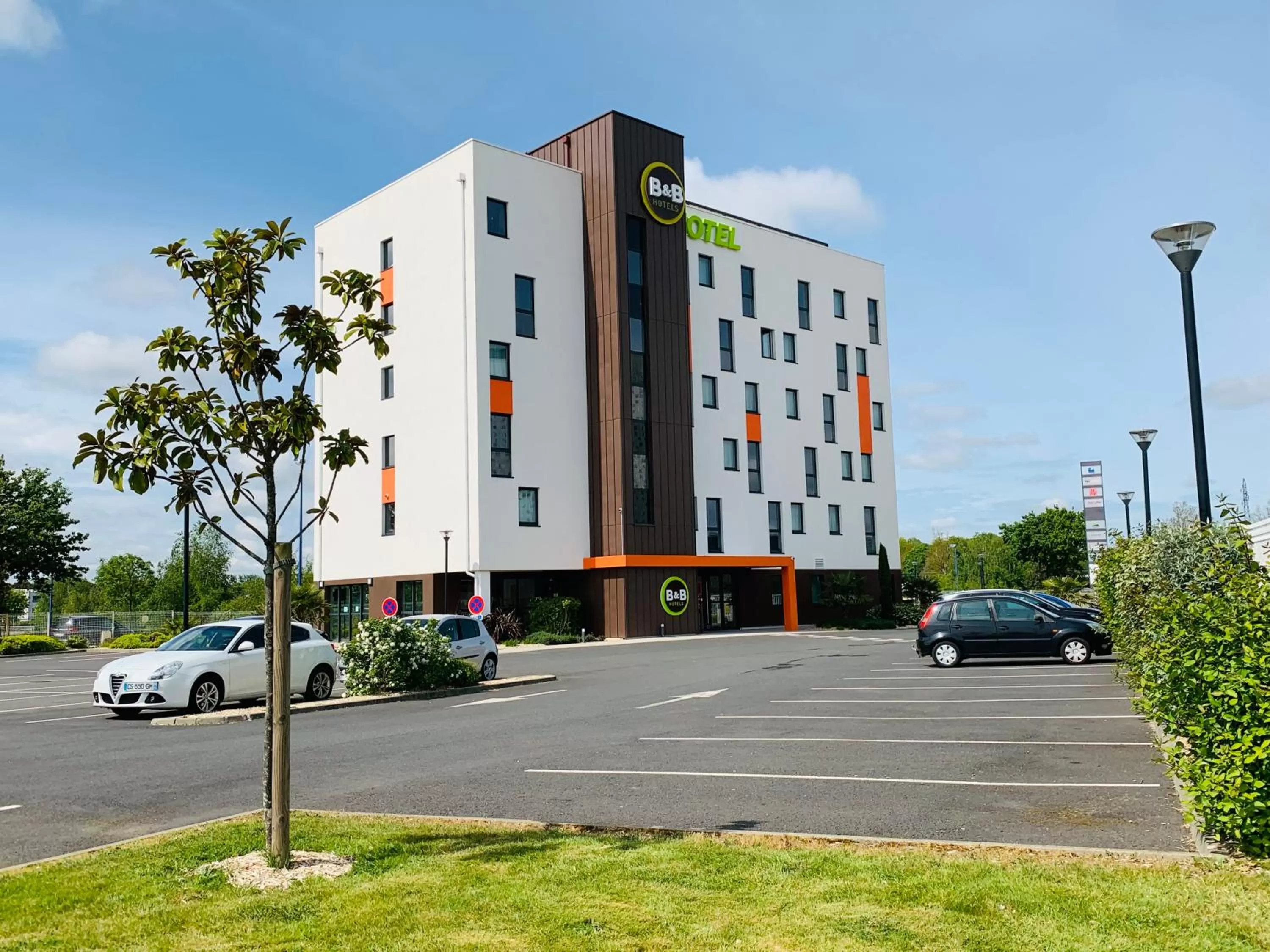 Property building in B&B HOTEL La Roche-sur-Yon