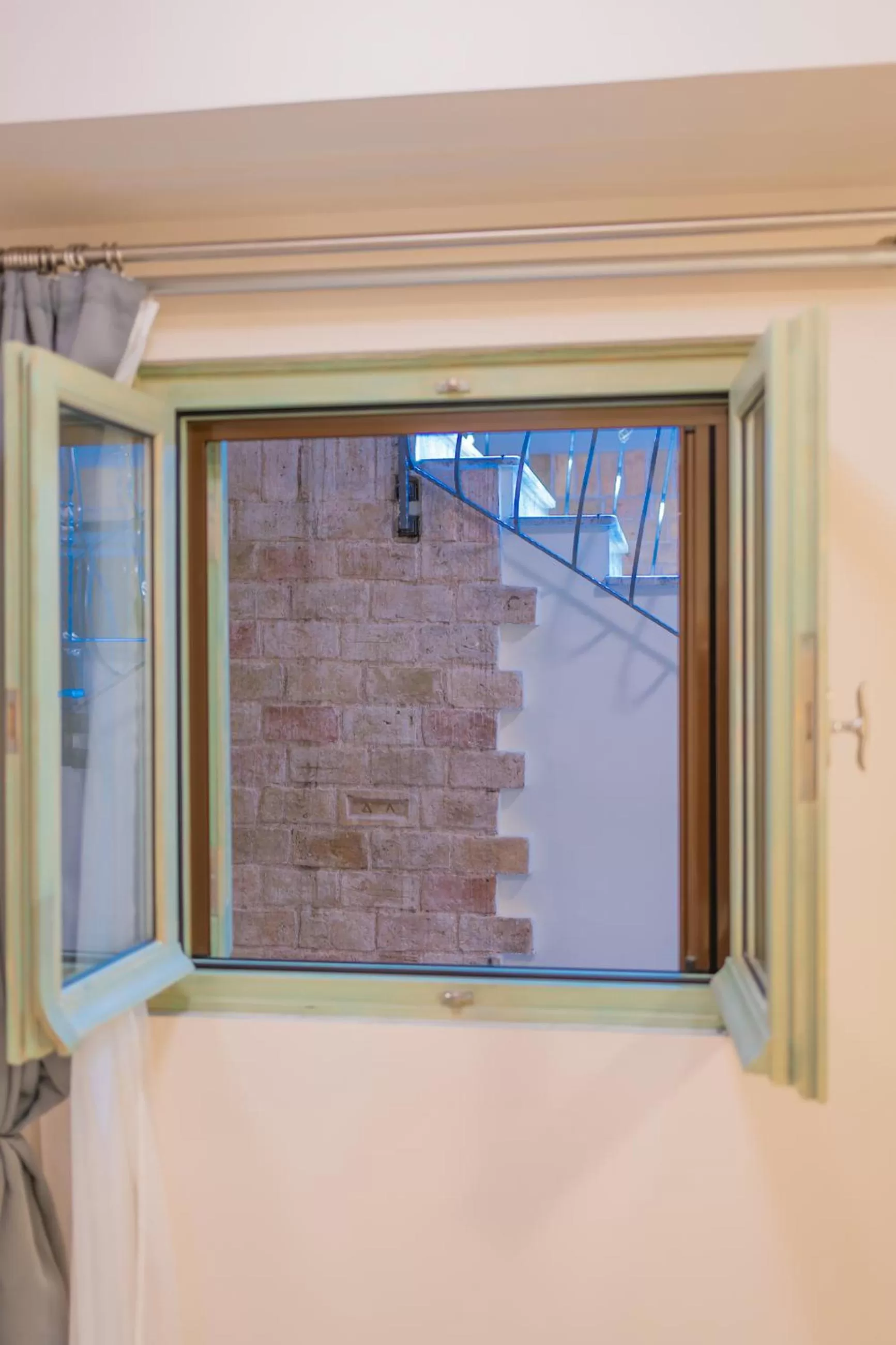 The Stone Manor , Noho boutique hotel Thissio