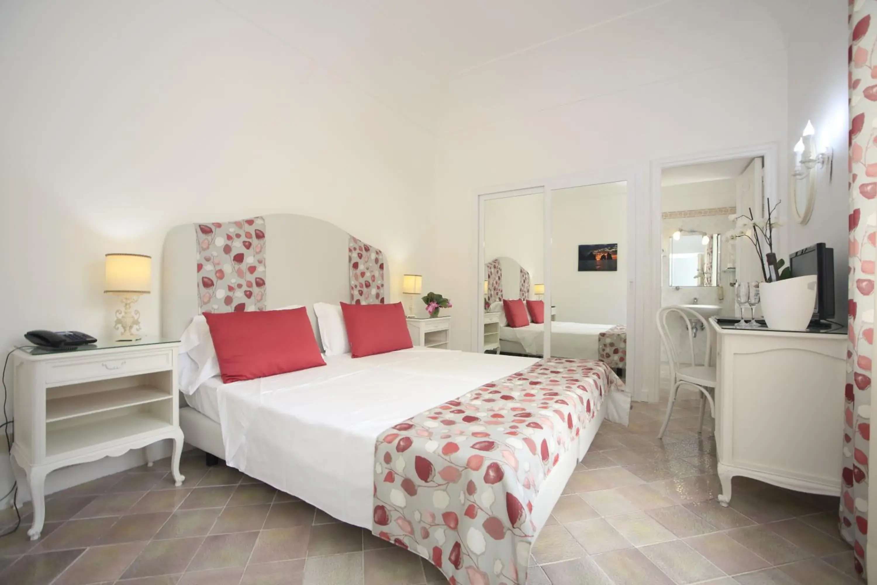 Classic Double or Twin Room in Hotel San Felice Classic Double or Twin Room in Hotel San Felice