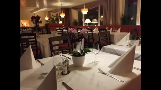 Restaurant/Places to Eat in Zum Erbacher Hof