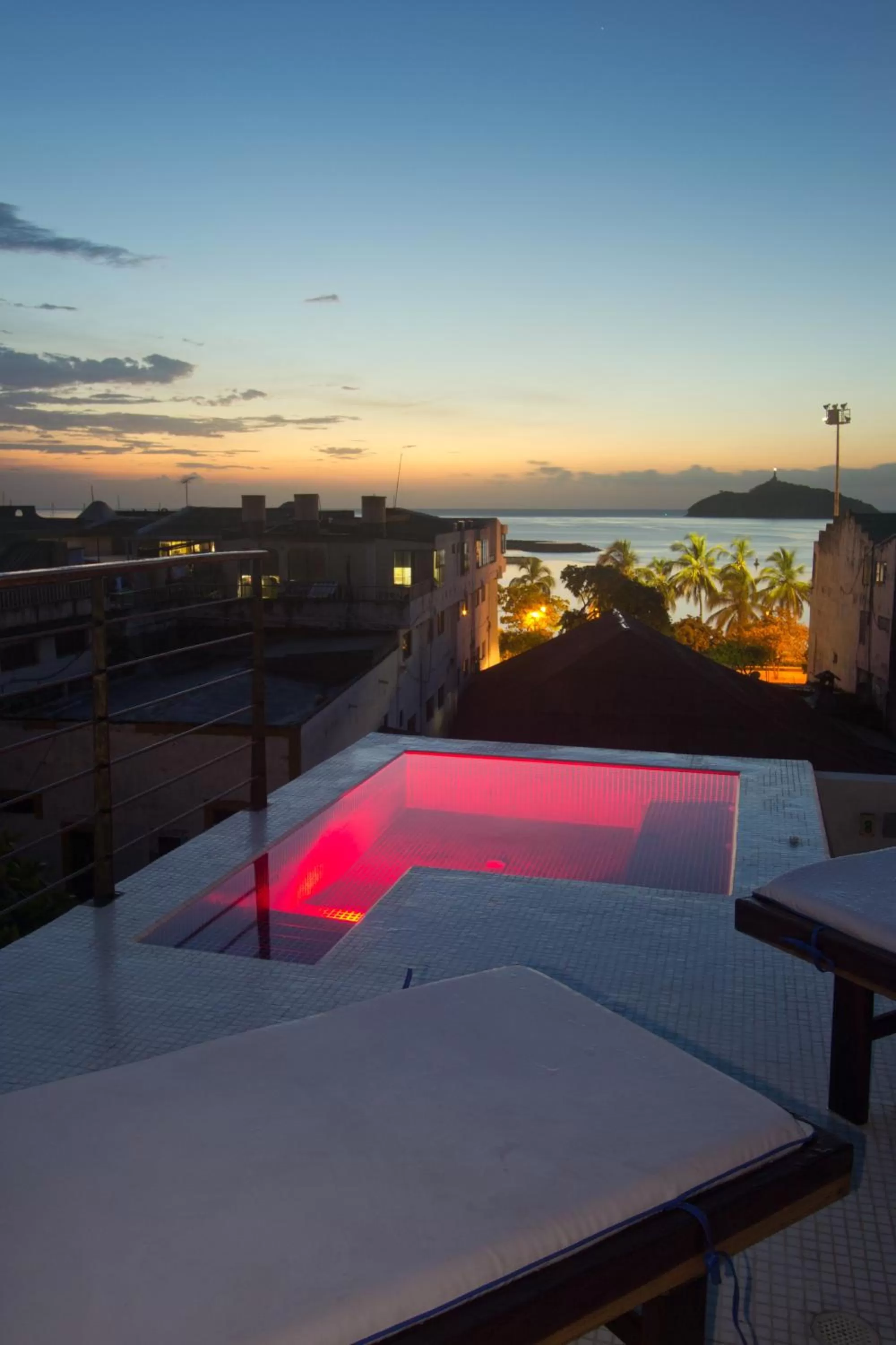 Balcony/Terrace, Swimming Pool in Casa de Isabella, a Kali Hotel