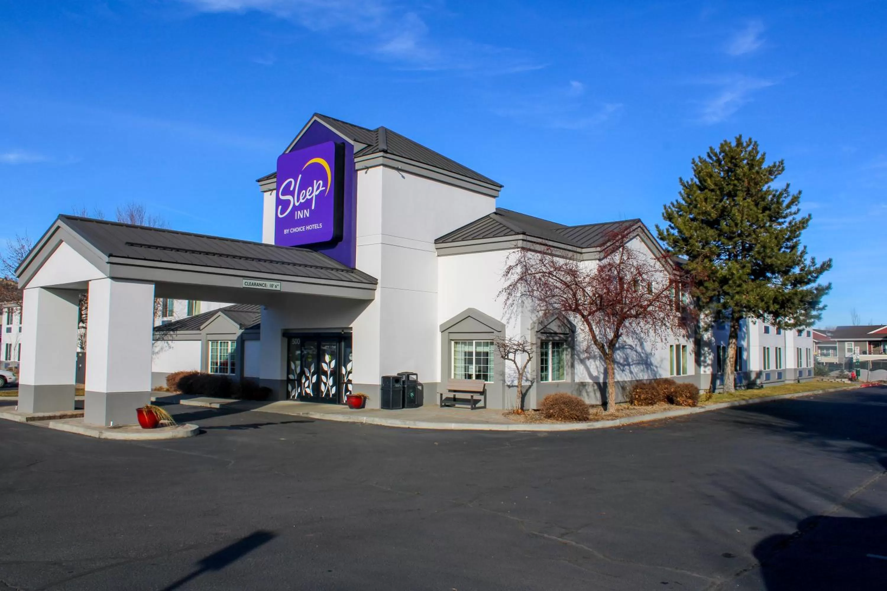 Property building in Sleep Inn Bend Crossroads Plaza