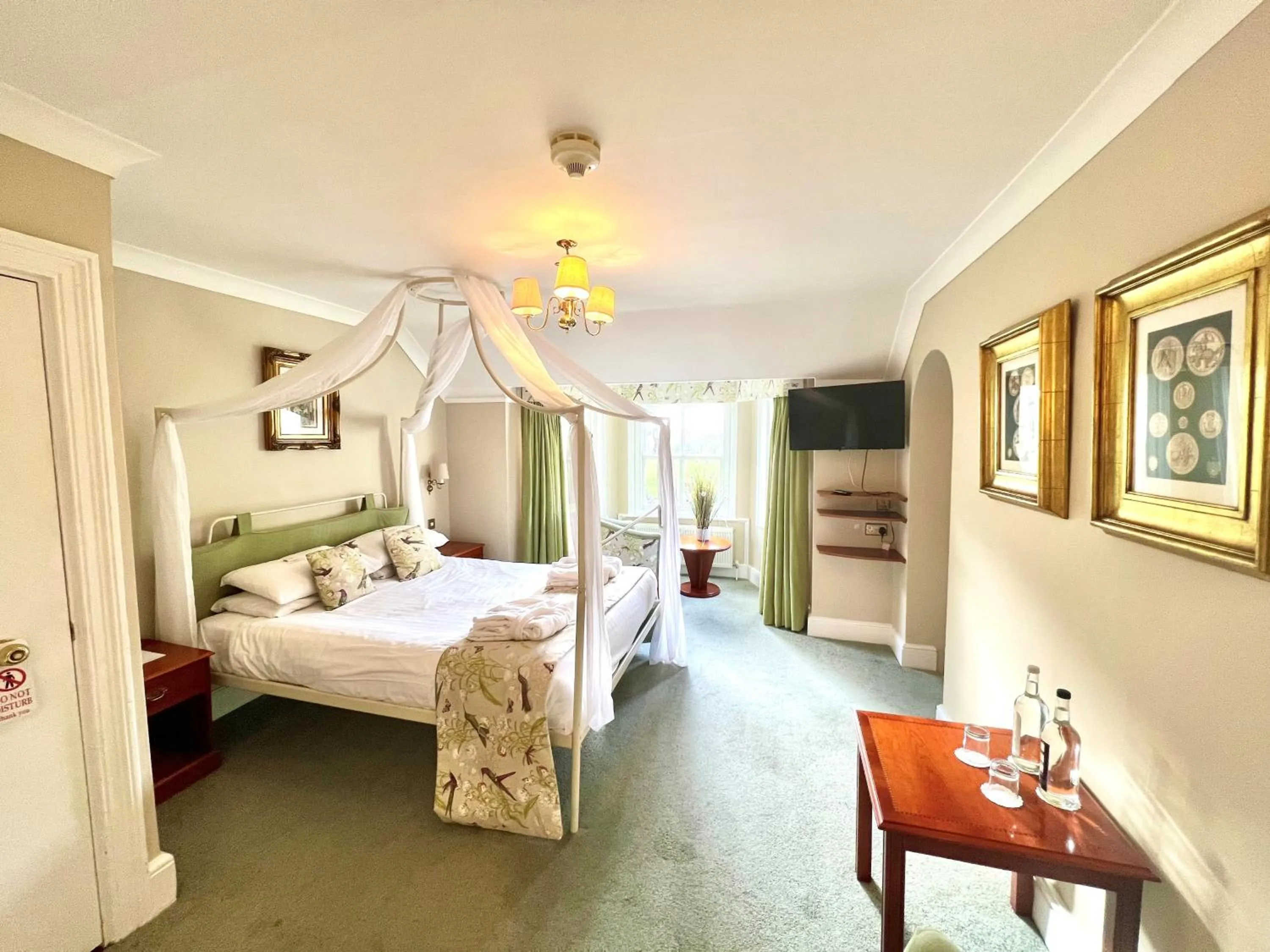 Bedroom, Bed in Passford House Hotel