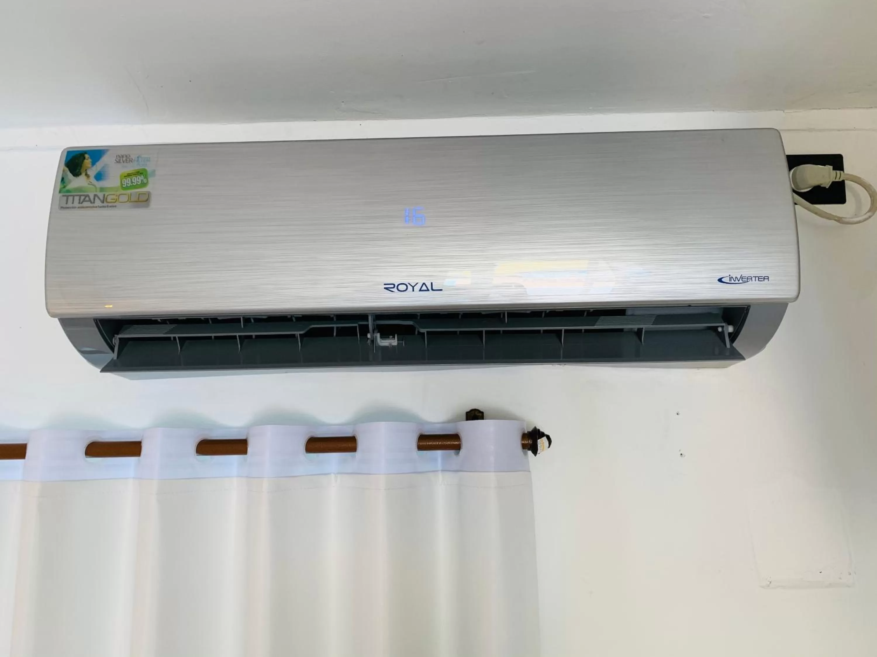 Bedroom in Be Happy Hotel