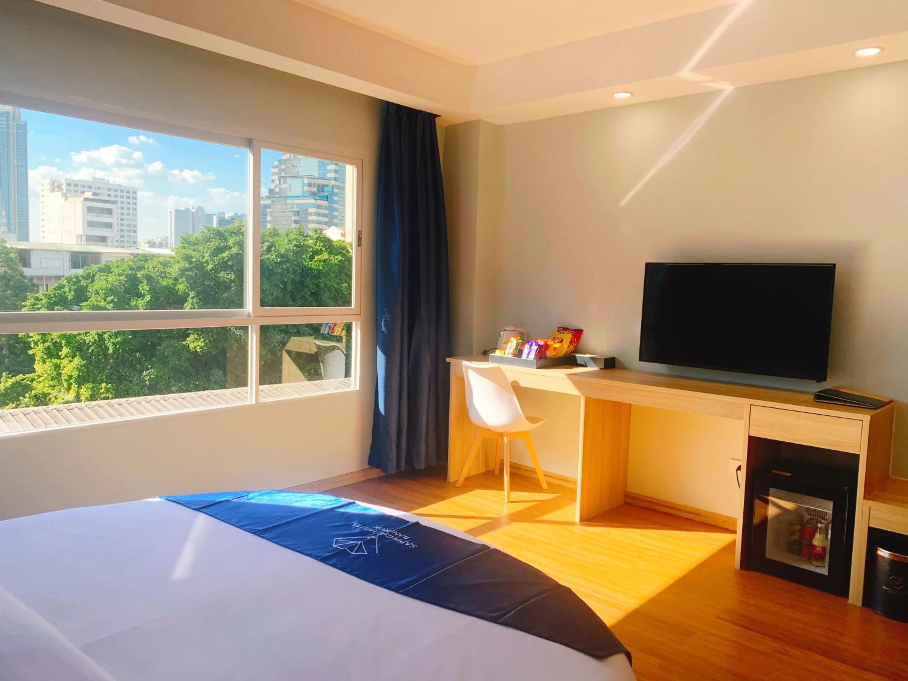 Bed in Sapphire Hotel Silom Bangkok