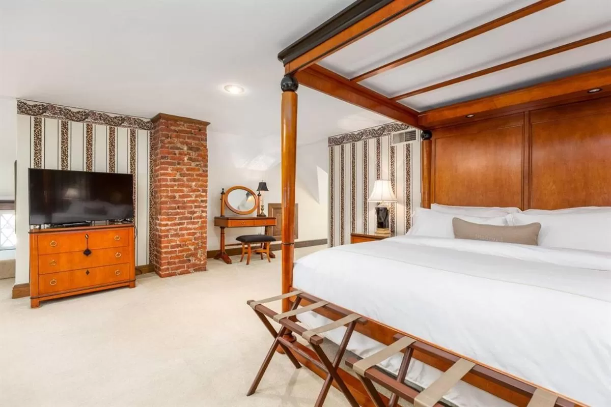 Bed in The Shaffner Inn