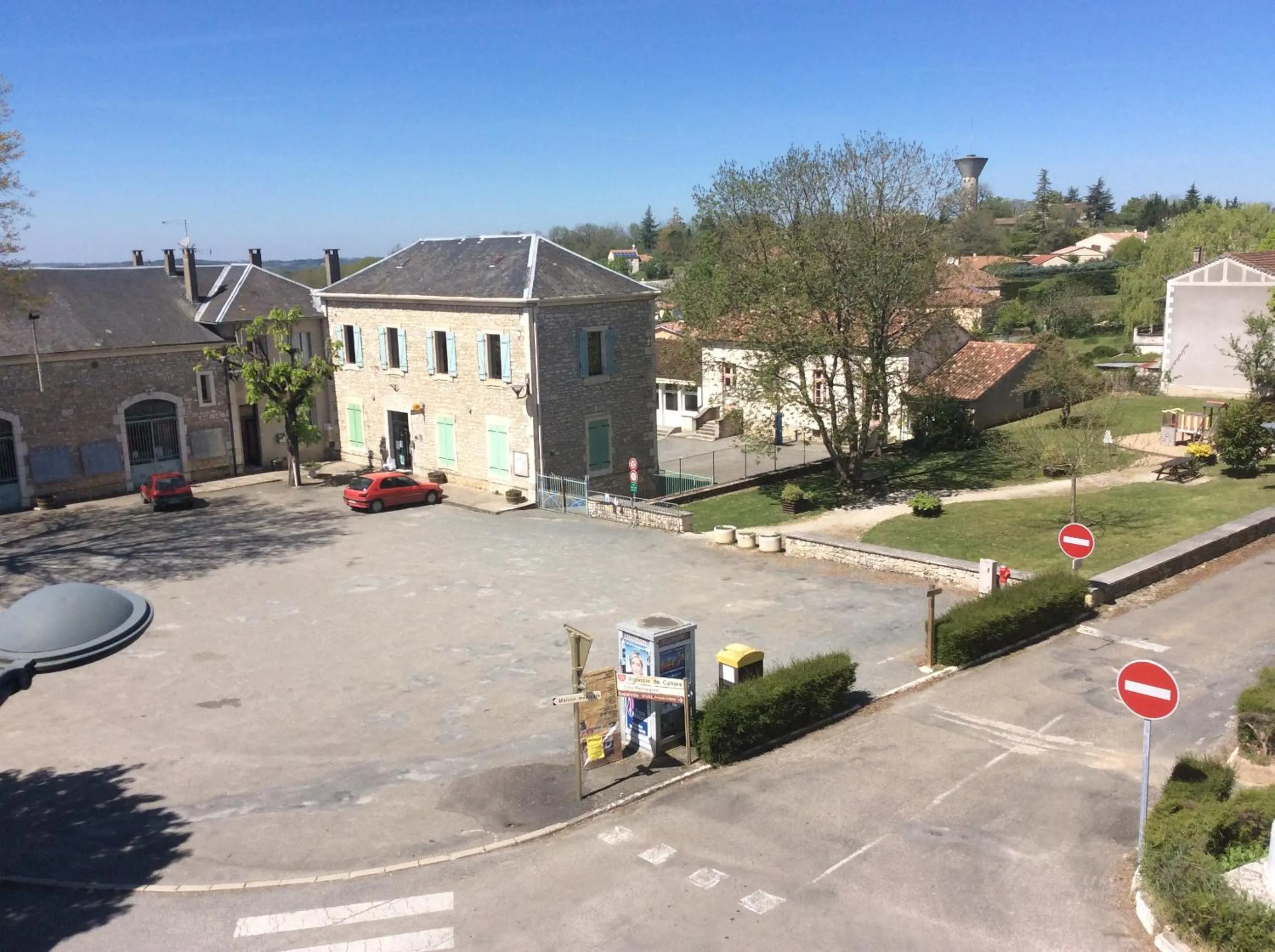 Other in Logis Hotels- Auberge de la Tour - Hôtel et restaurant