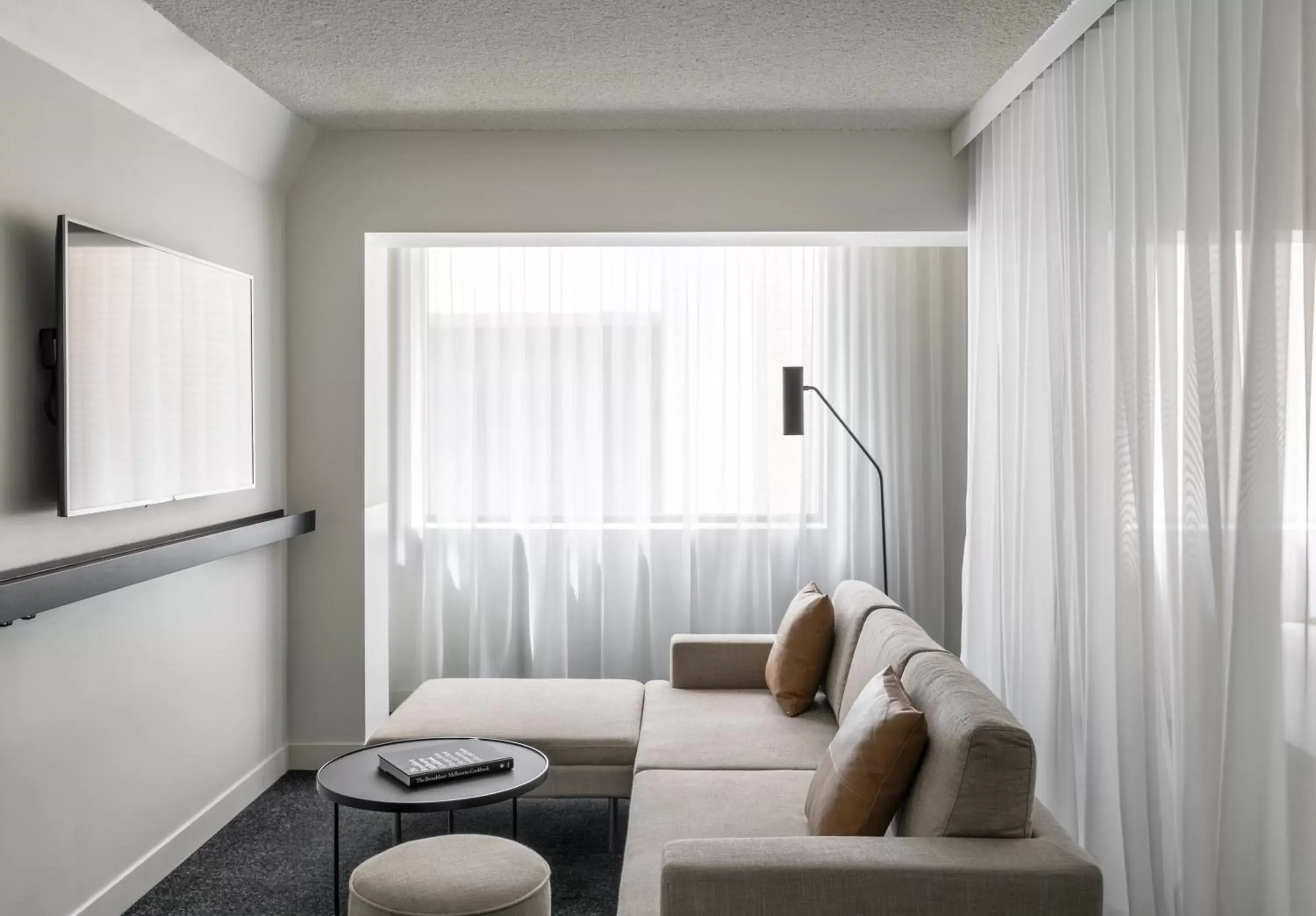 Junior Suite – complimentary drinks during hosted hour and WiFi in Lancemore Crossley St. Melbourne Junior Suite – complimentary drinks during hosted hour and WiFi in Lancemore Crossley St. Melbourne