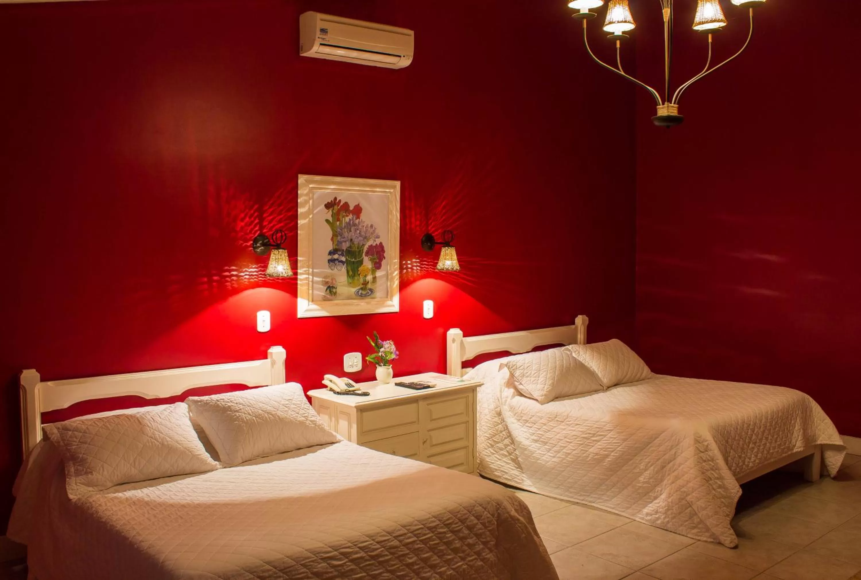 Bedroom, Bed in Hotel Resort e Golfe Clube dos 500