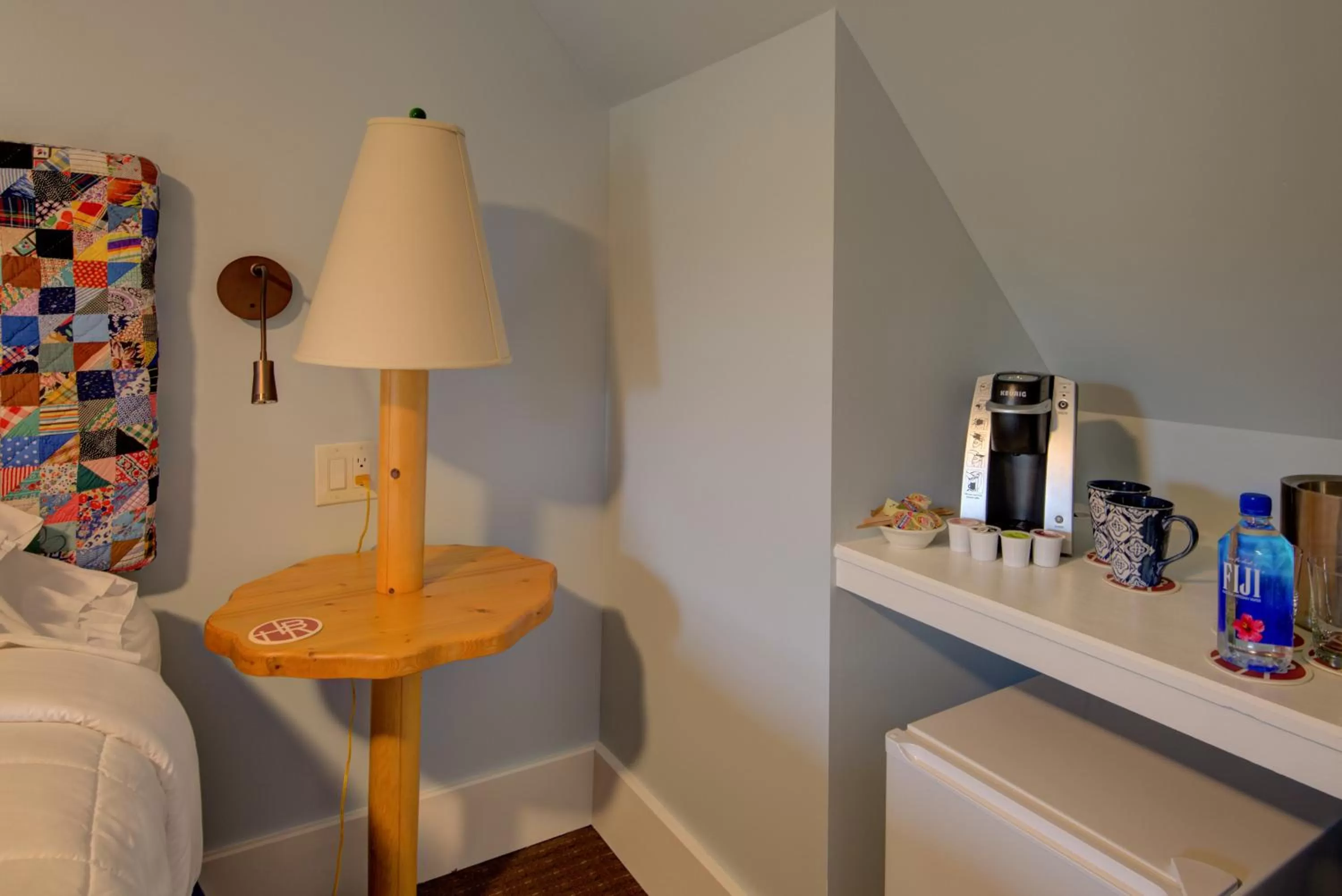 Coffee/tea facilities in Hotel Broad Ripple