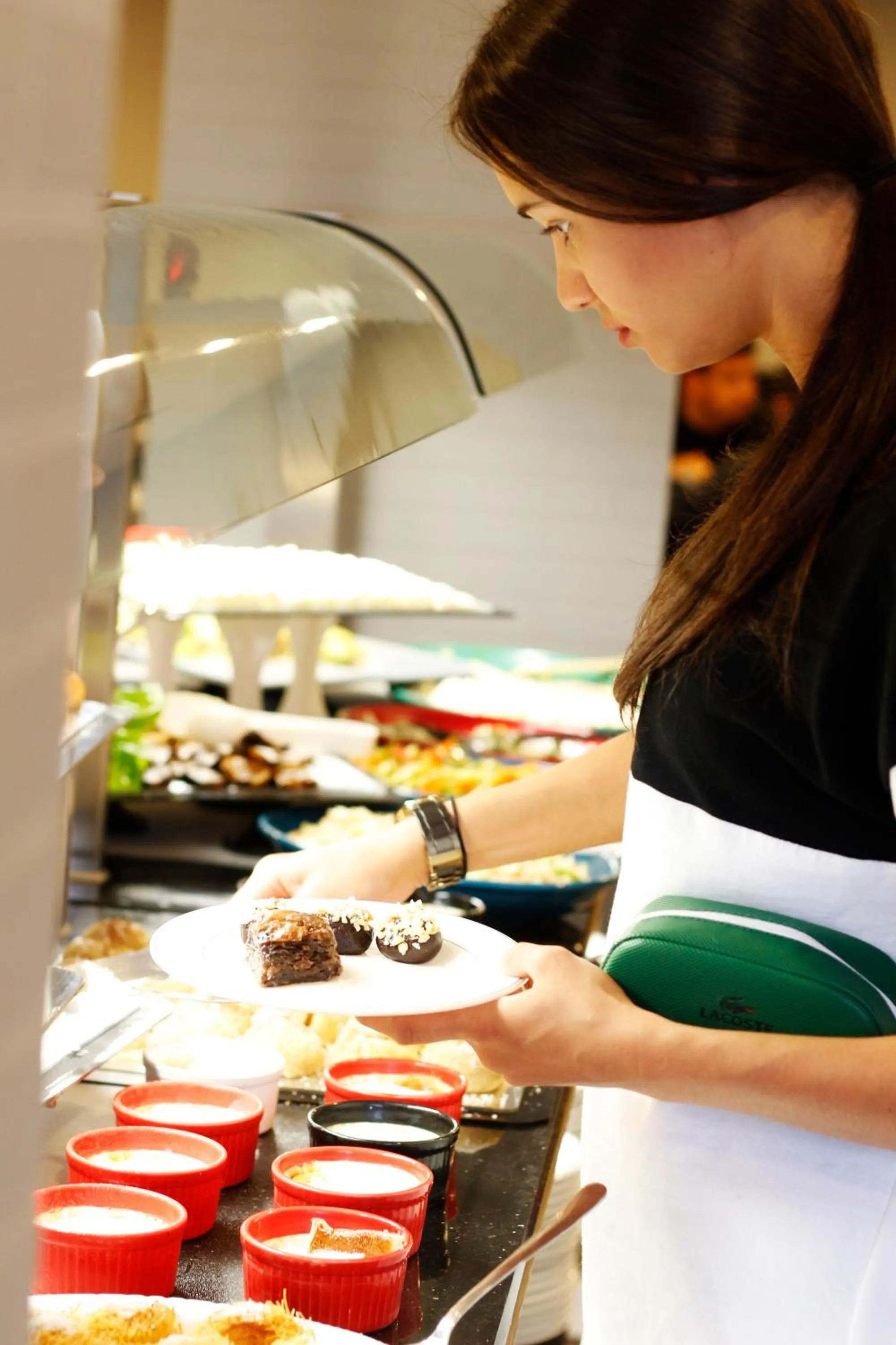 Restaurant/places to eat in Tourist Hotel