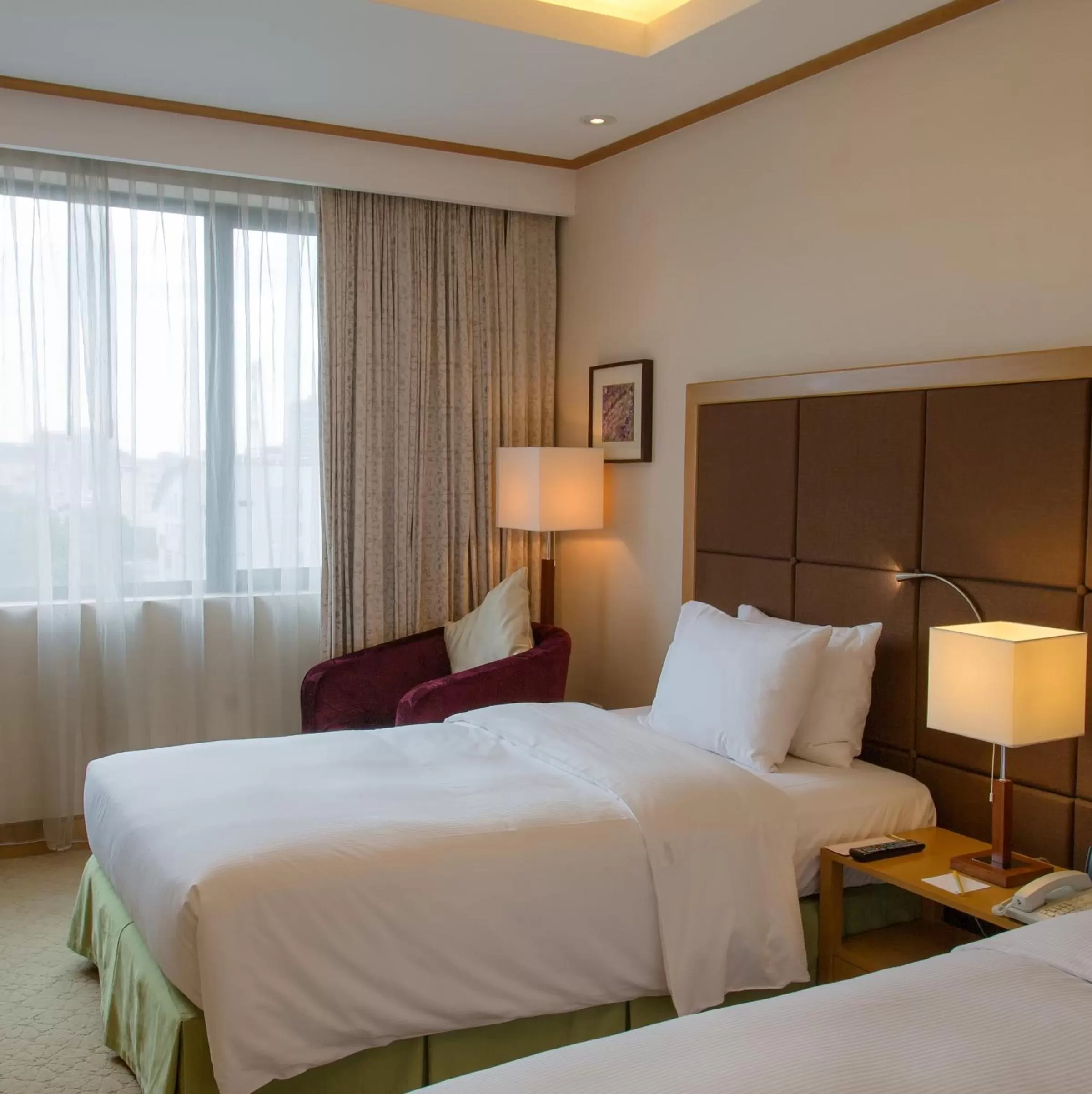 Restaurant/places to eat, Bed in Hilton Garden Inn Hanoi