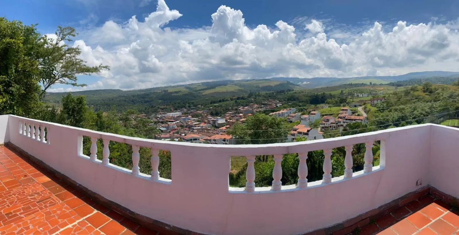Hotel Campestre la Loma curiti