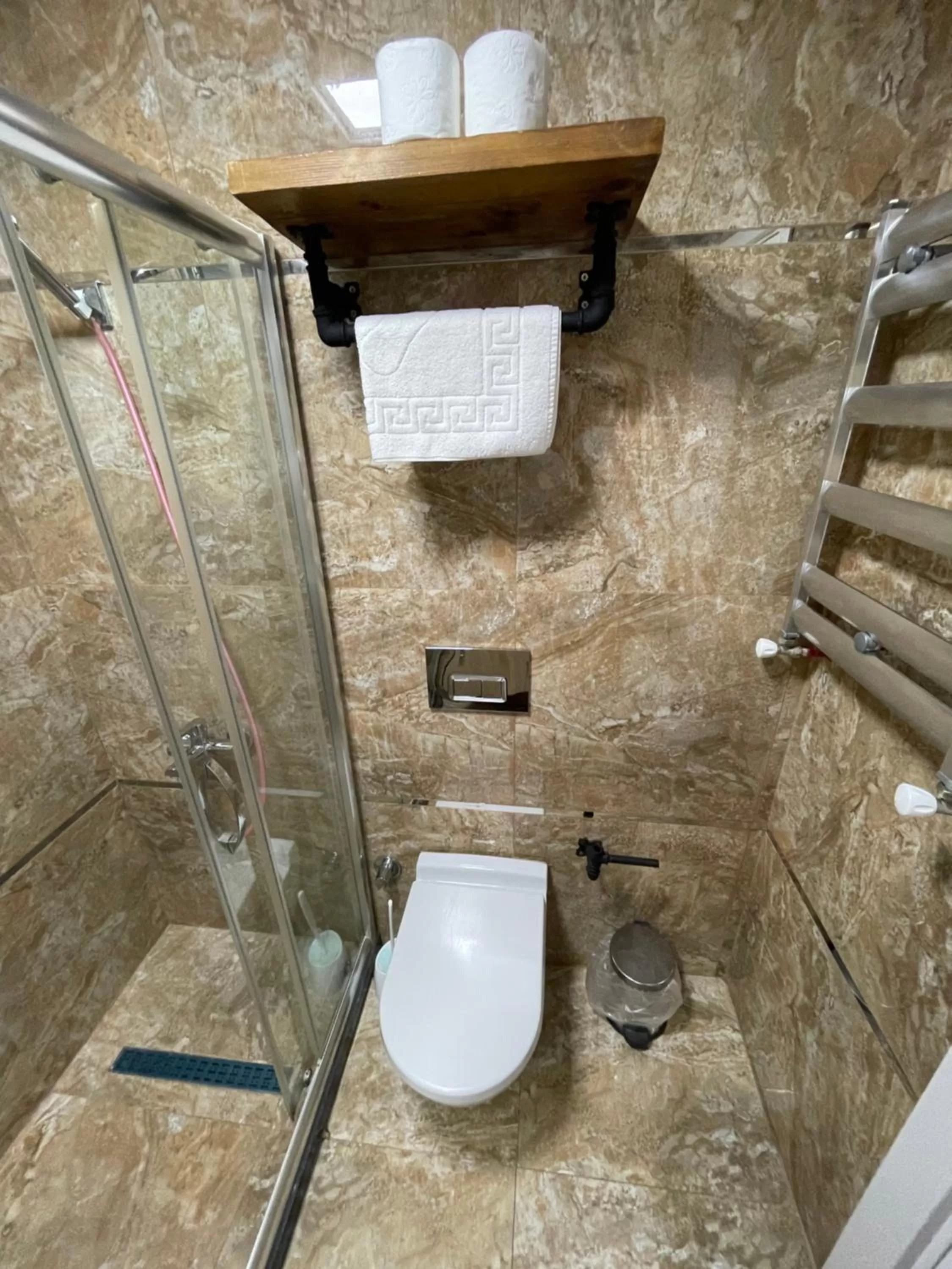 Bathroom in Arat Apartments