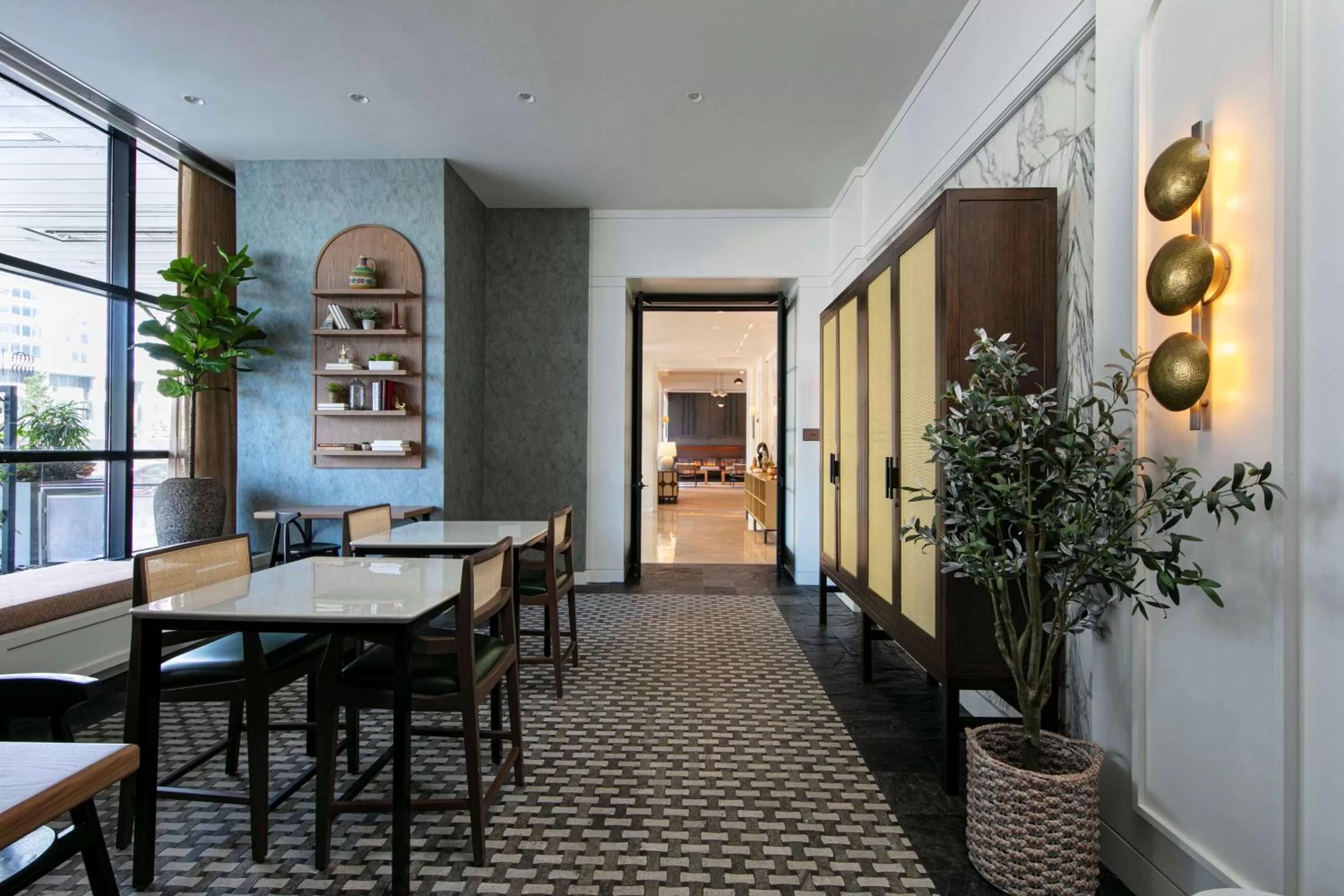 Restaurant/places to eat in The Royal Sonesta Chicago Downtown