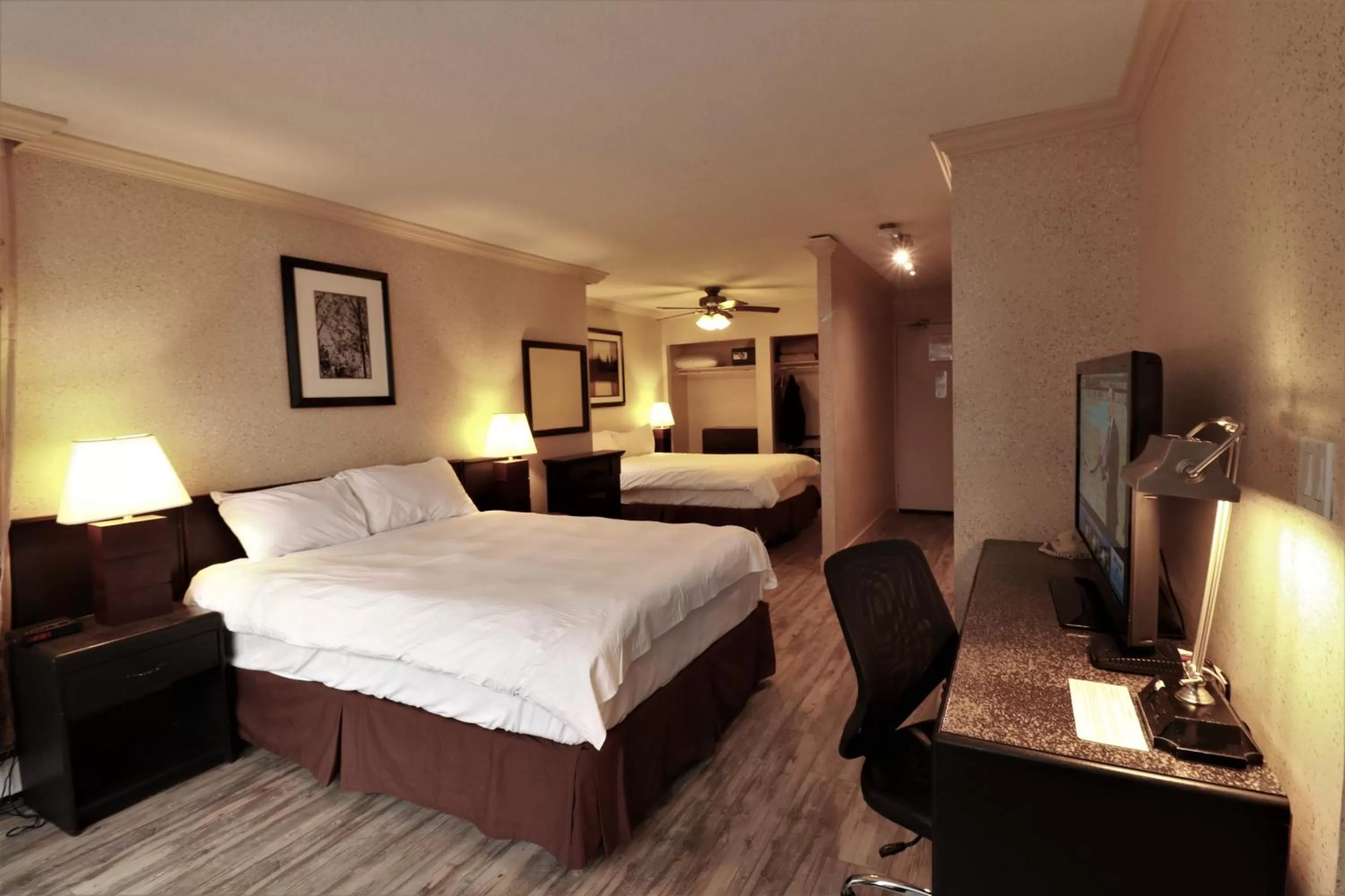 TV and multimedia, Bed in Divya Sutra Suites on Robson Downtown Vancouver