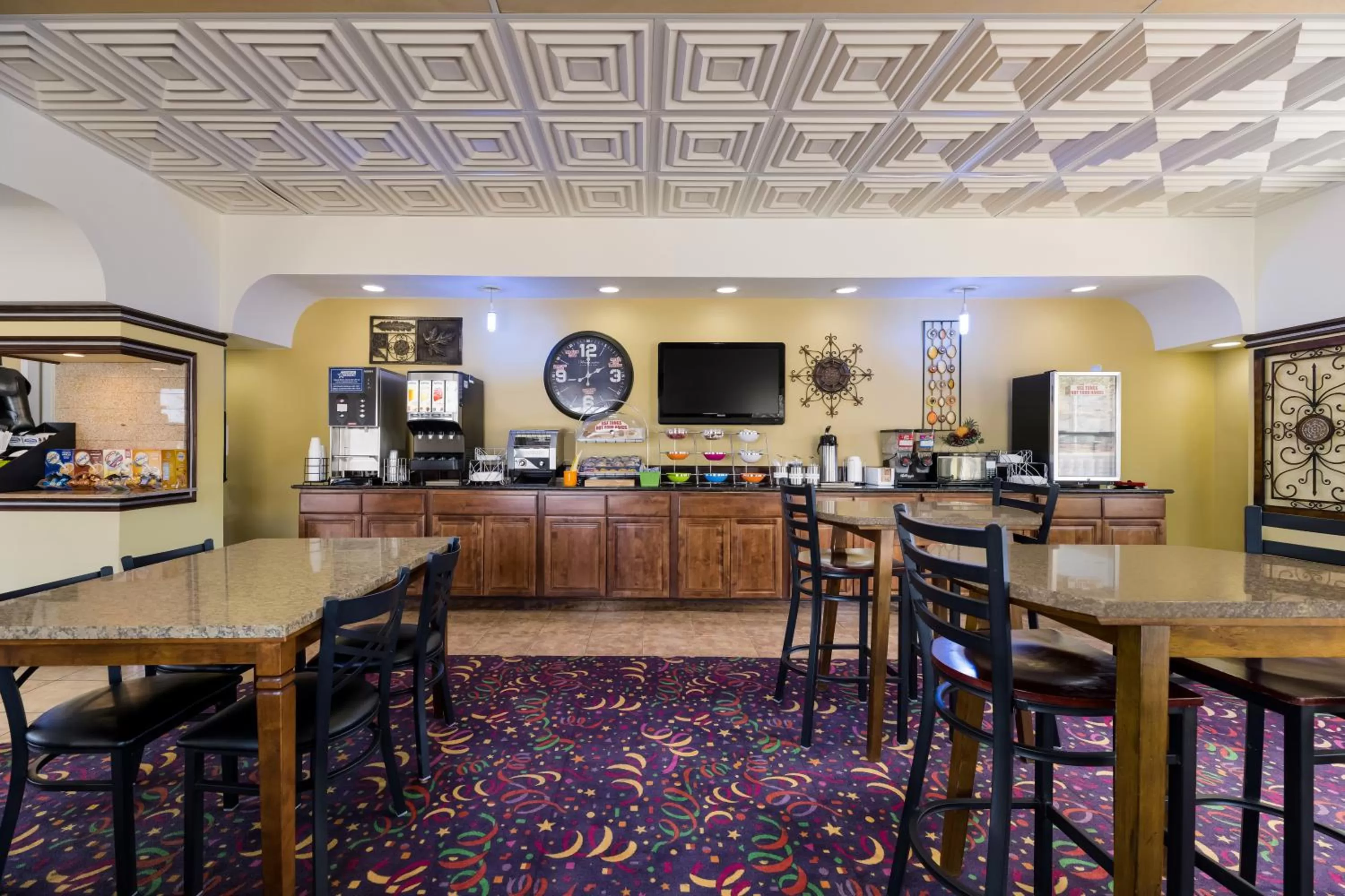 Coffee/tea facilities in Americas Best Value Inn Alpine