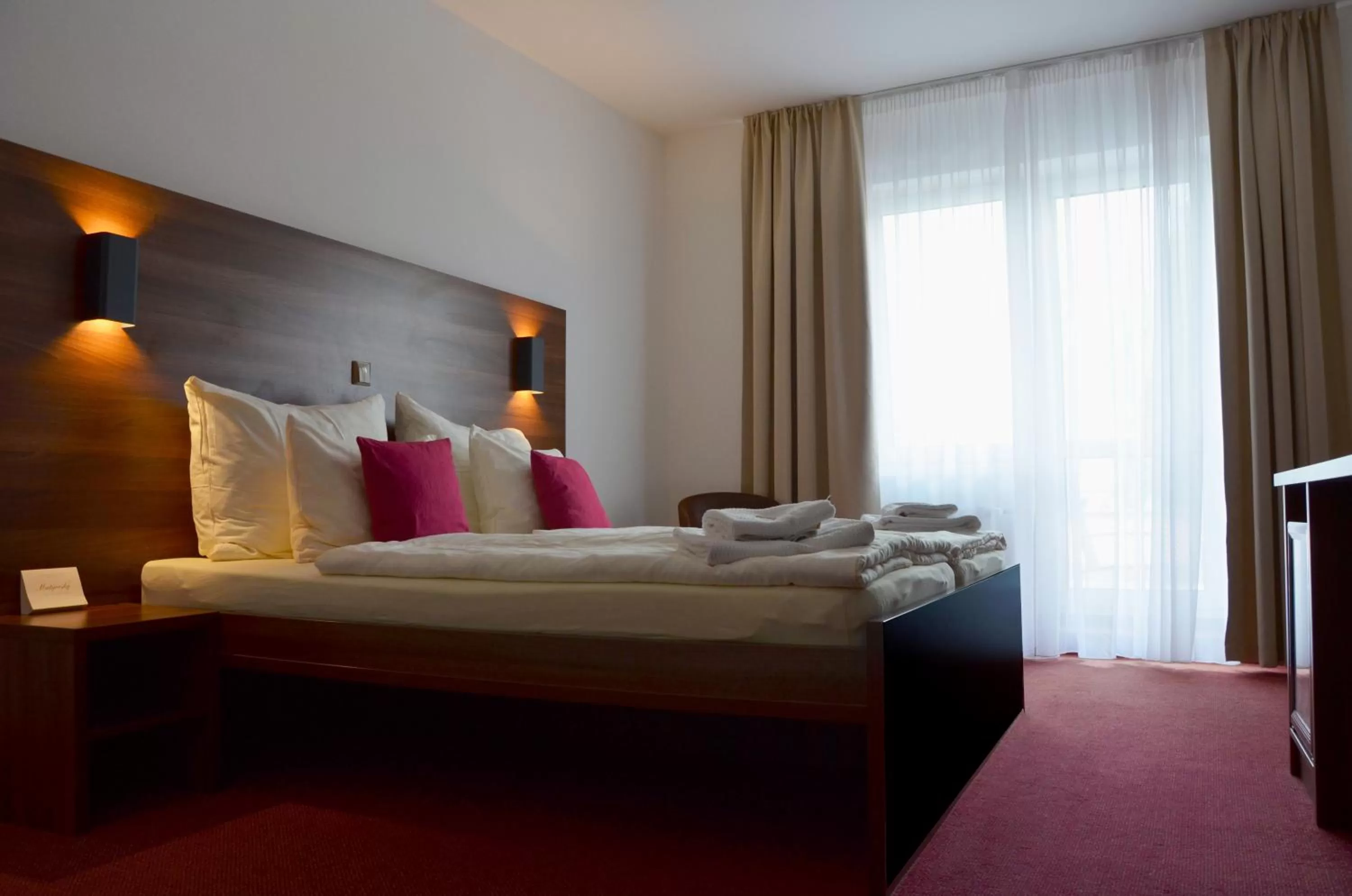 Bedroom, Bed in Bohemia Inn Hotel