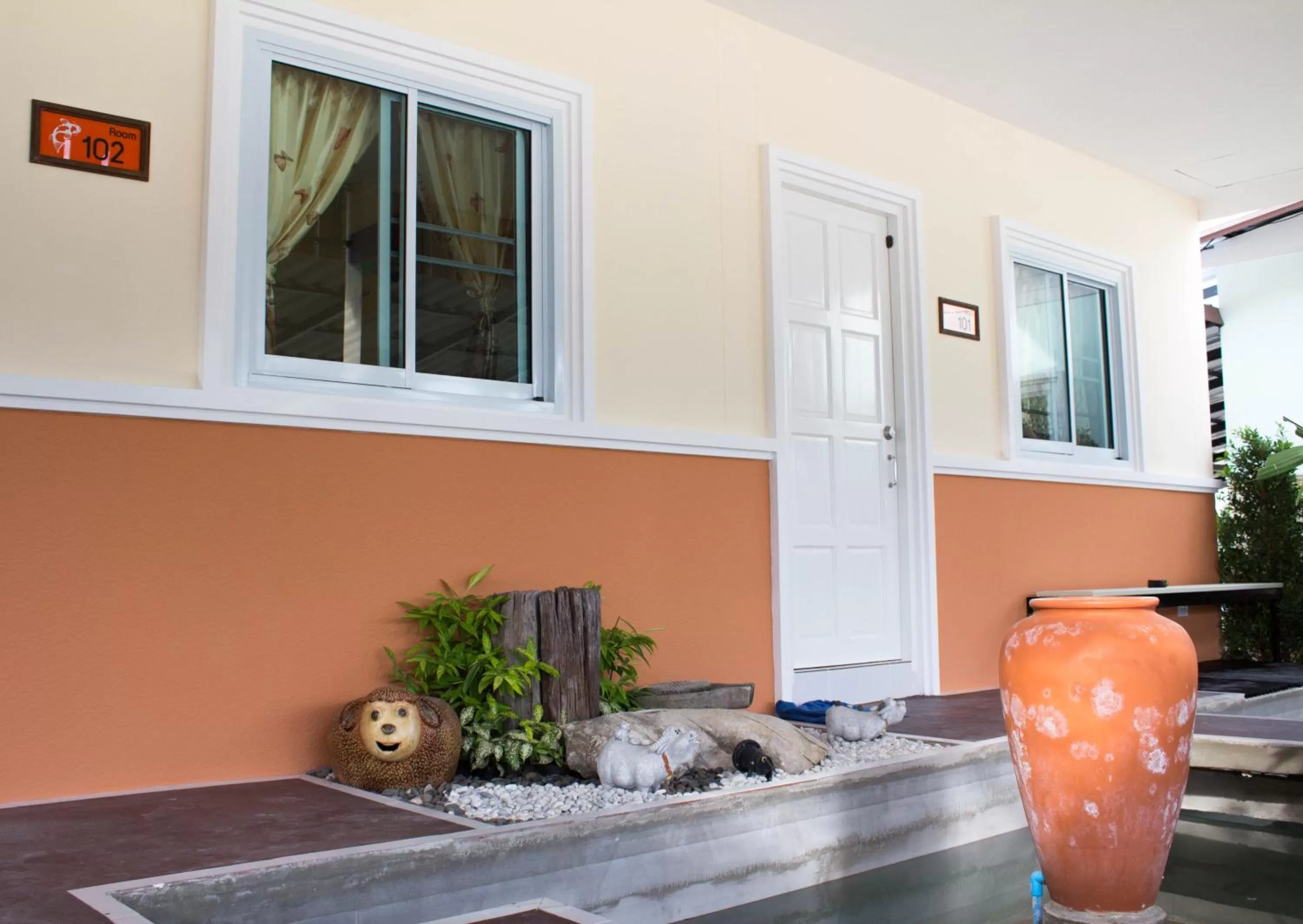 Garden, Patio/Outdoor Area in Fancy Carp Resort