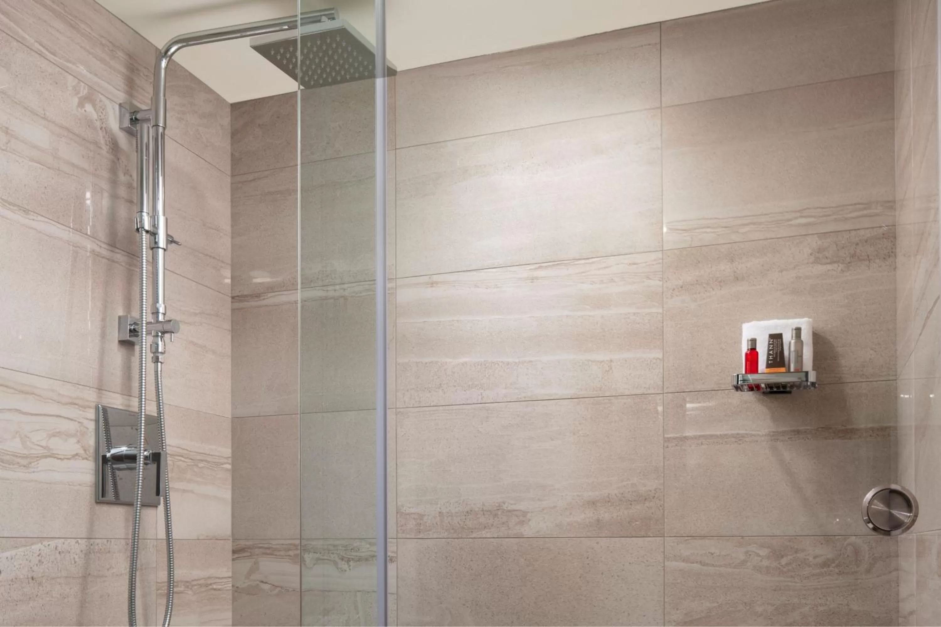 Bathroom in Vancouver Airport Marriott Hotel