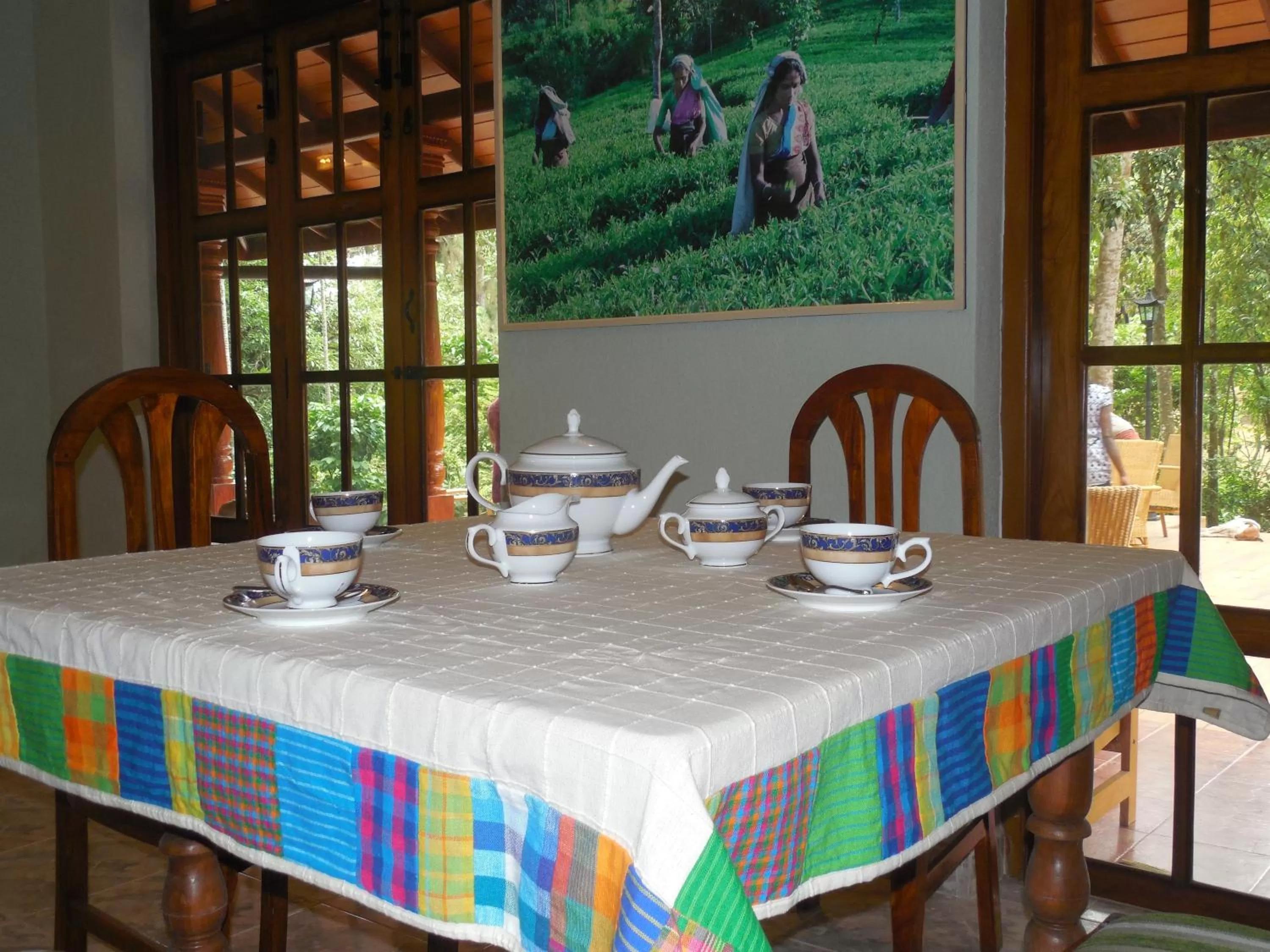 Property building, Restaurant/Places to Eat in Le leopard d 'argent