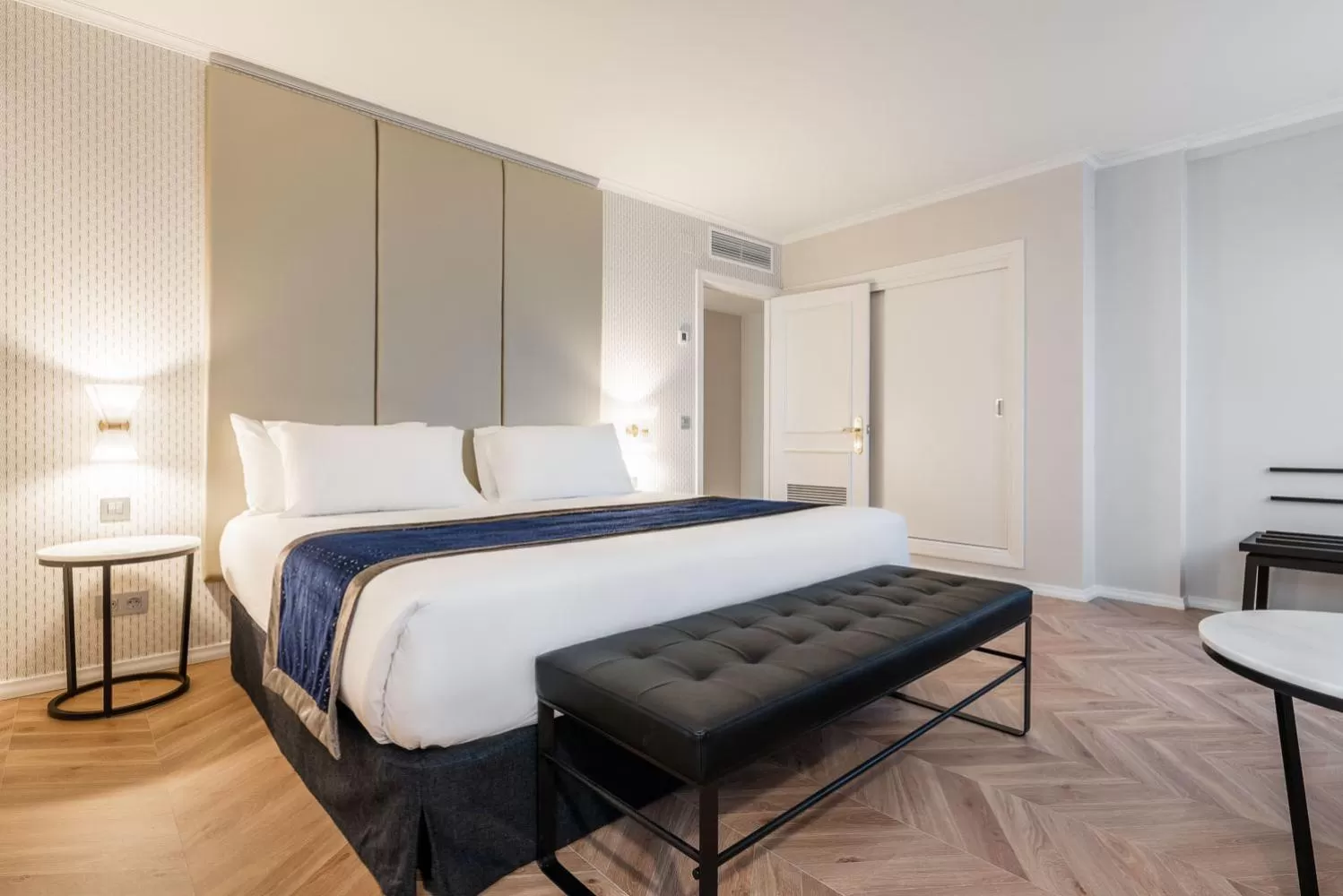 Bedroom, Bed in Eurostars Gran Hotel Lugo