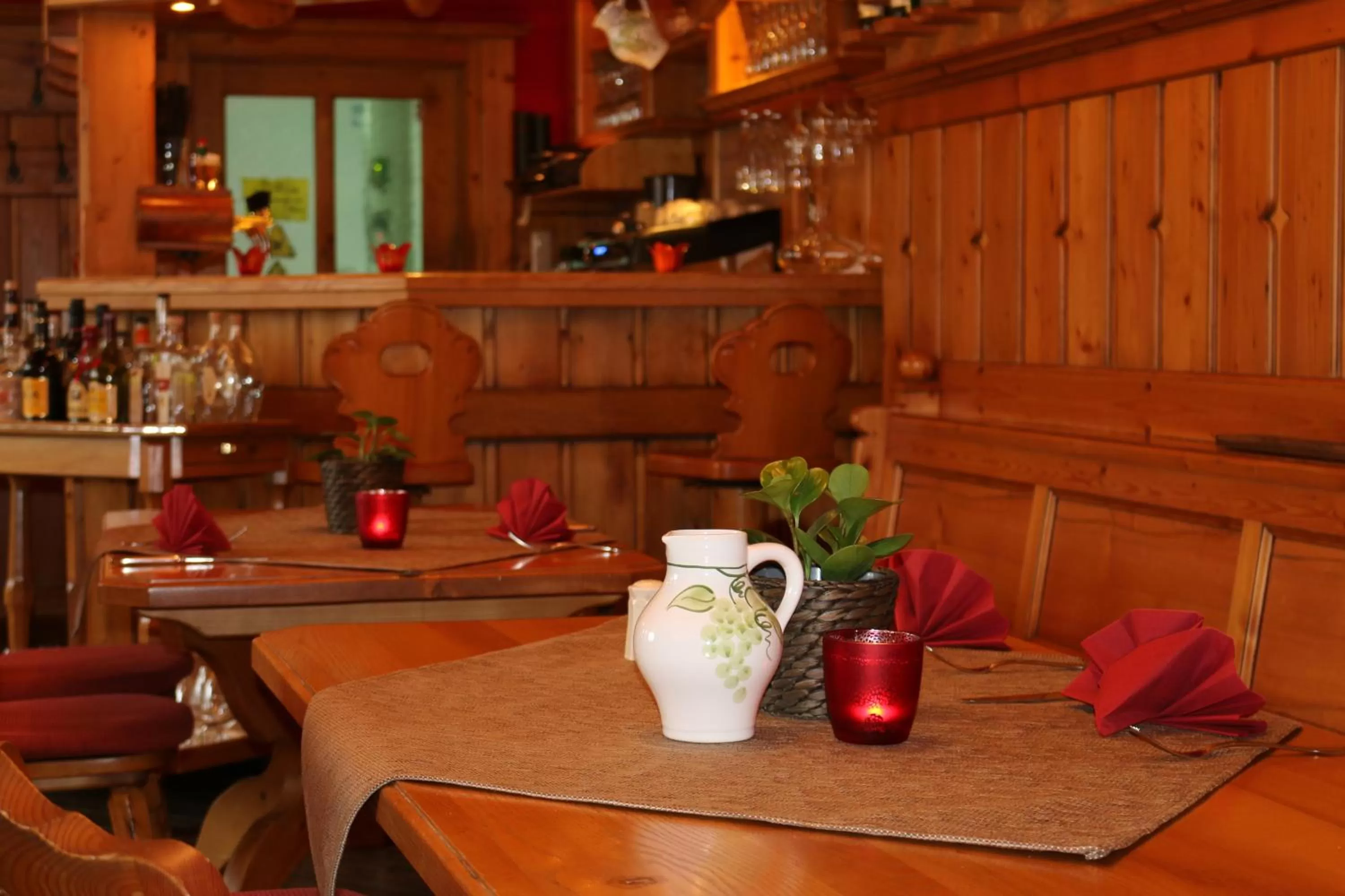 Restaurant/places to eat in Hotel Spanischer Hof