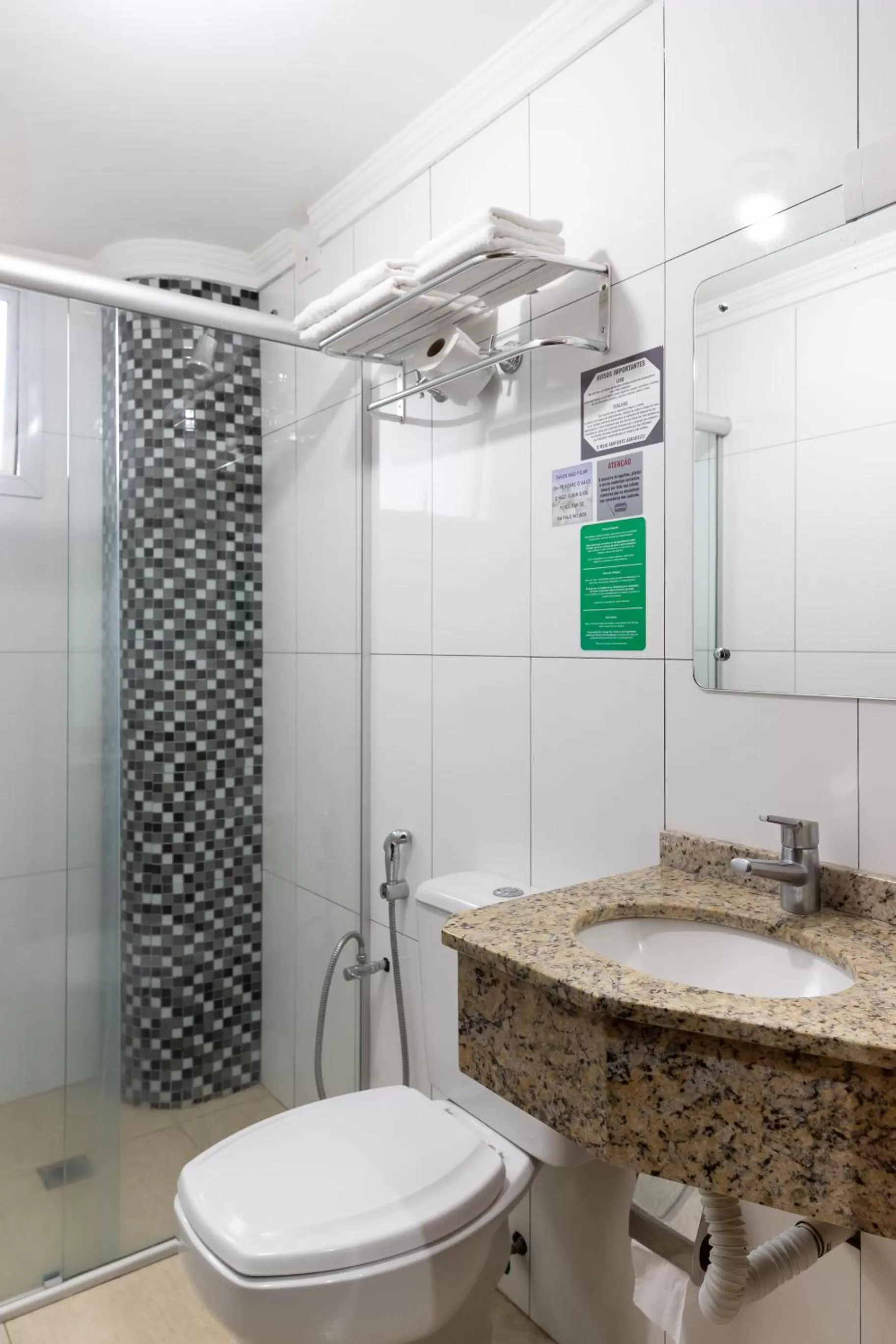 Bathroom in Hotel Baviera Iguassu